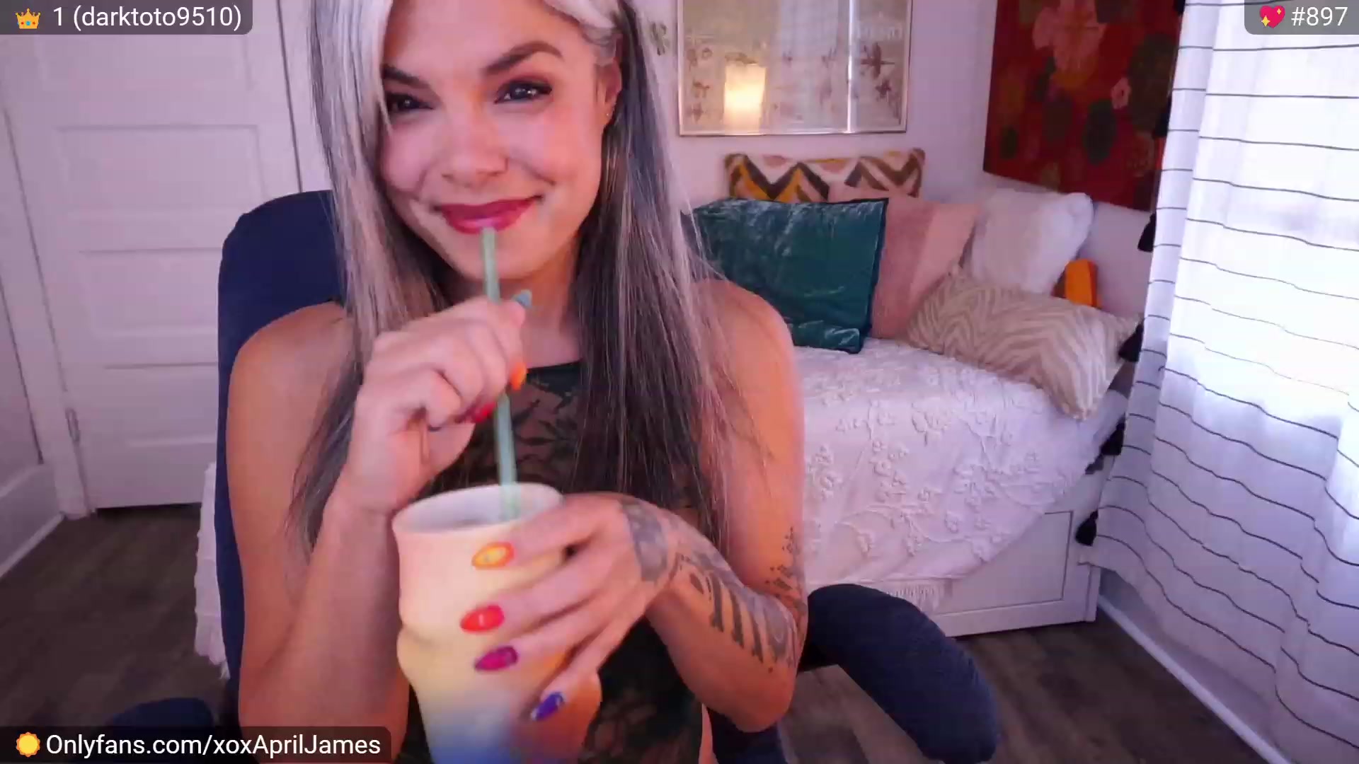 Gallery image thumbnail from AprilJames's myfreecams stream on, 06/21/2023, 18:35 image 1 of 20