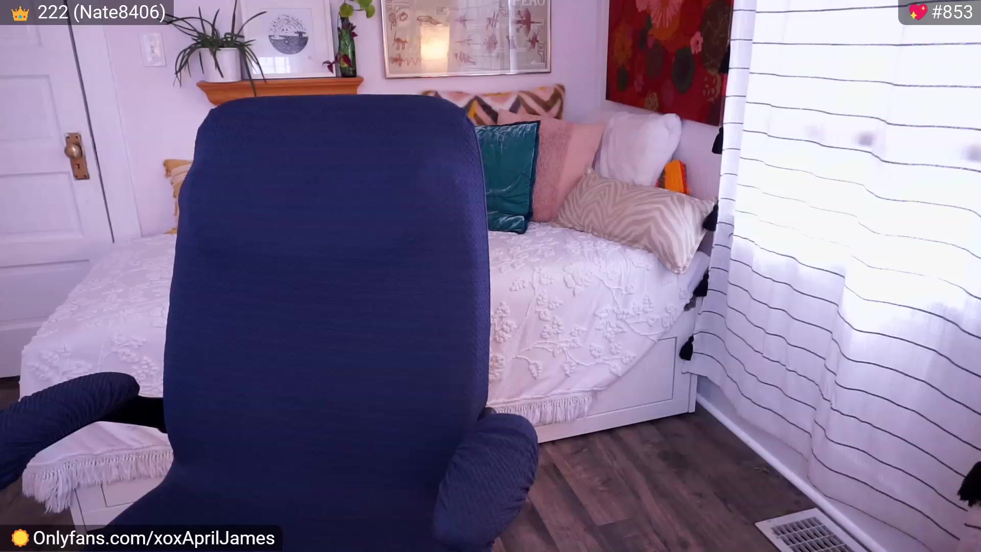 Gallery image thumbnail from AprilJames's myfreecams stream on, 06/21/2023, 19:11 image 18 of 20