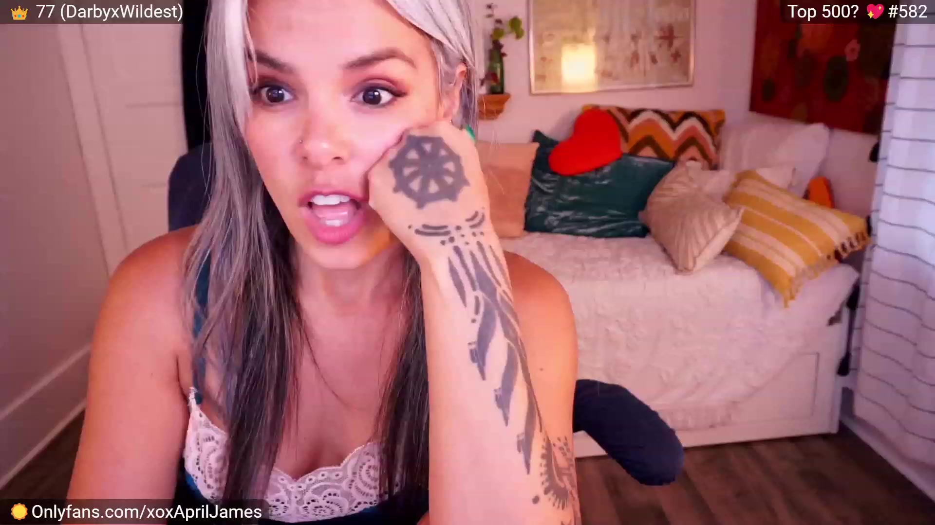 Gallery image thumbnail from AprilJames's myfreecams stream on, 06/30/2023, 17:34 image 14 of 20
