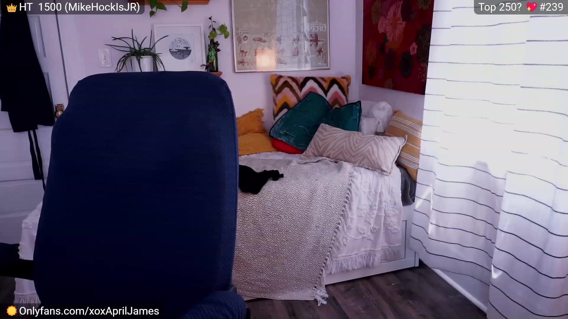 Gallery image thumbnail from AprilJames's myfreecams stream on, 07/22/2023, 20:21 image 16 of 20