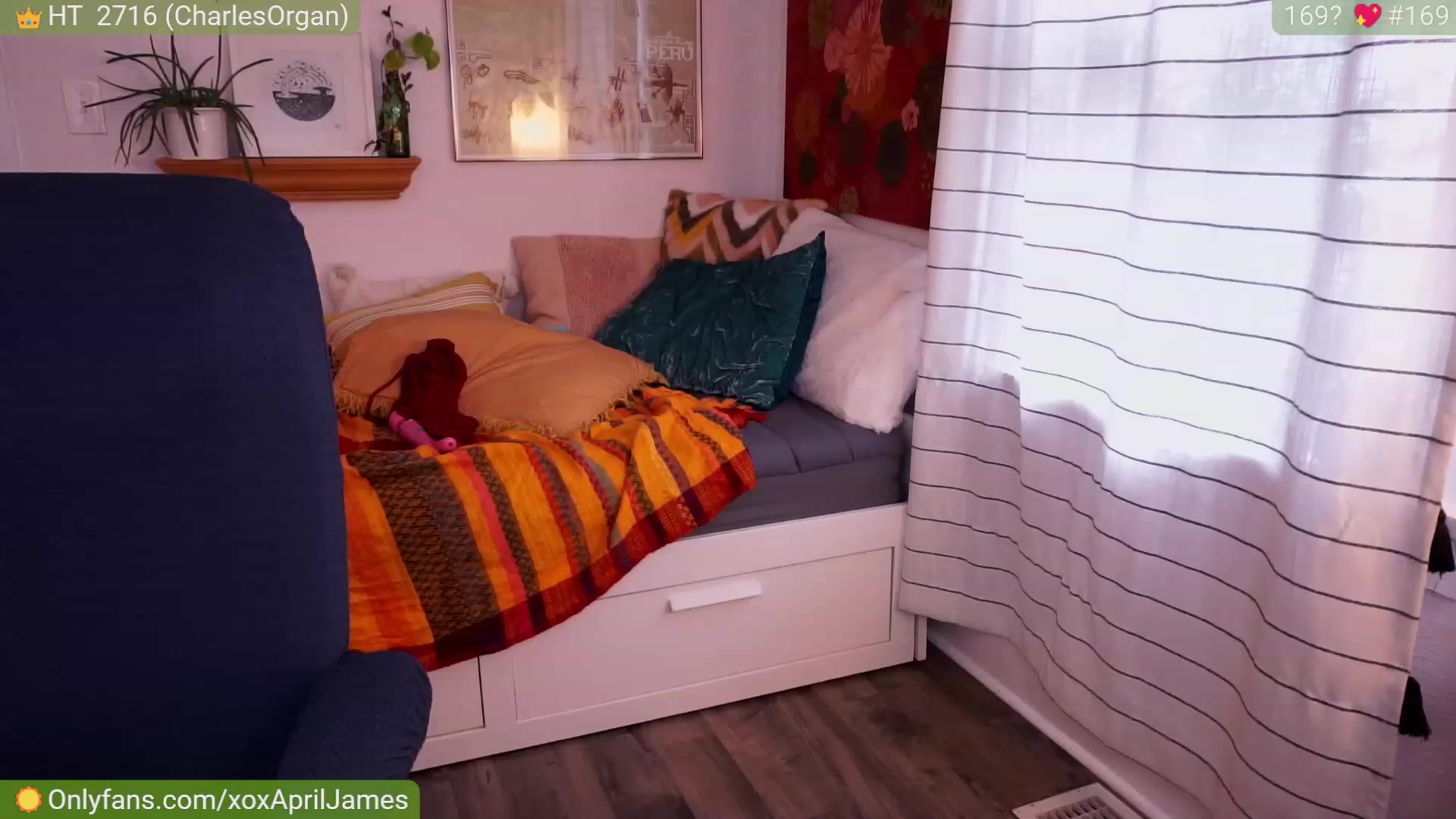 Gallery image thumbnail from AprilJames's myfreecams stream on, 08/12/2023, 01:13 image 3 of 20