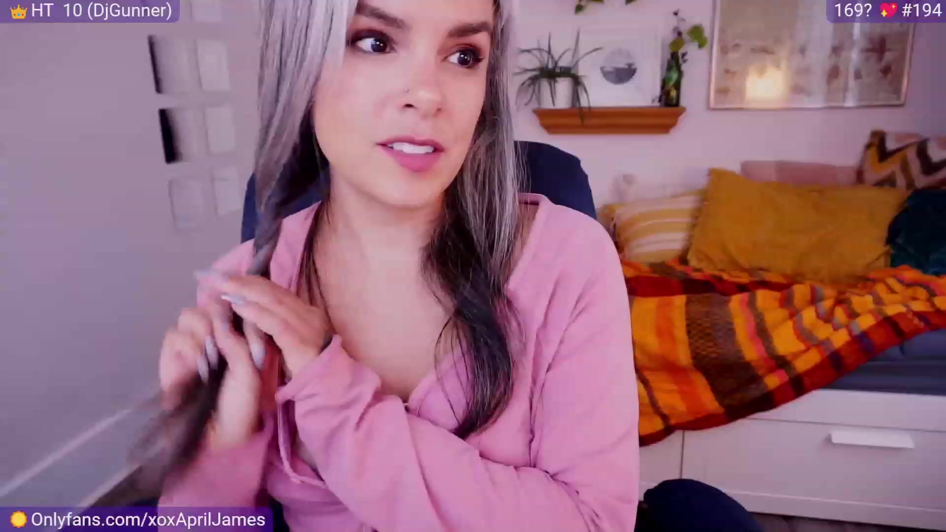Gallery image thumbnail from AprilJames's myfreecams stream on, 08/12/2023, 19:21 image 2 of 20