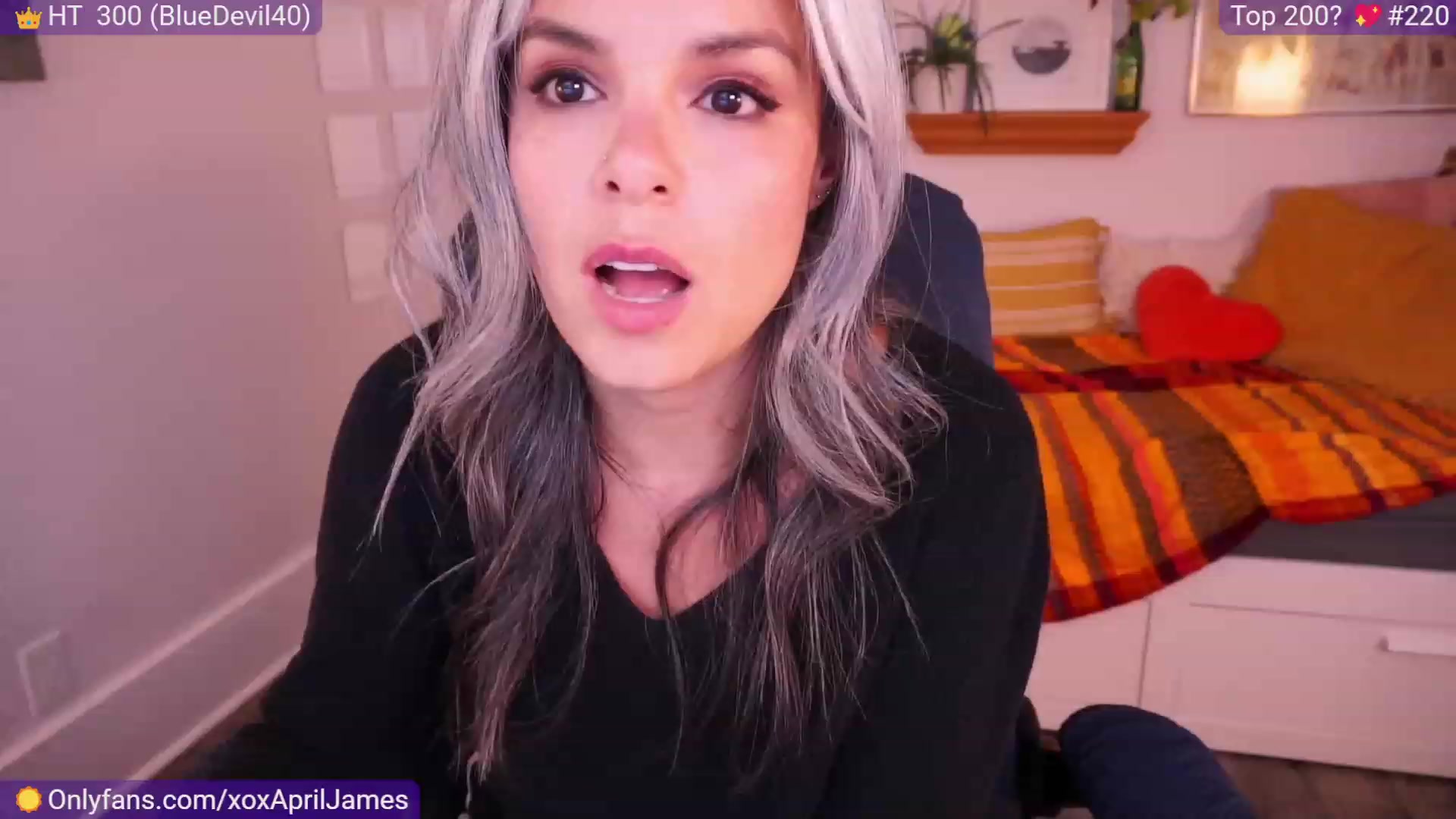 Gallery image thumbnail from AprilJames's myfreecams stream on, 08/25/2023, 21:44 image 10 of 20