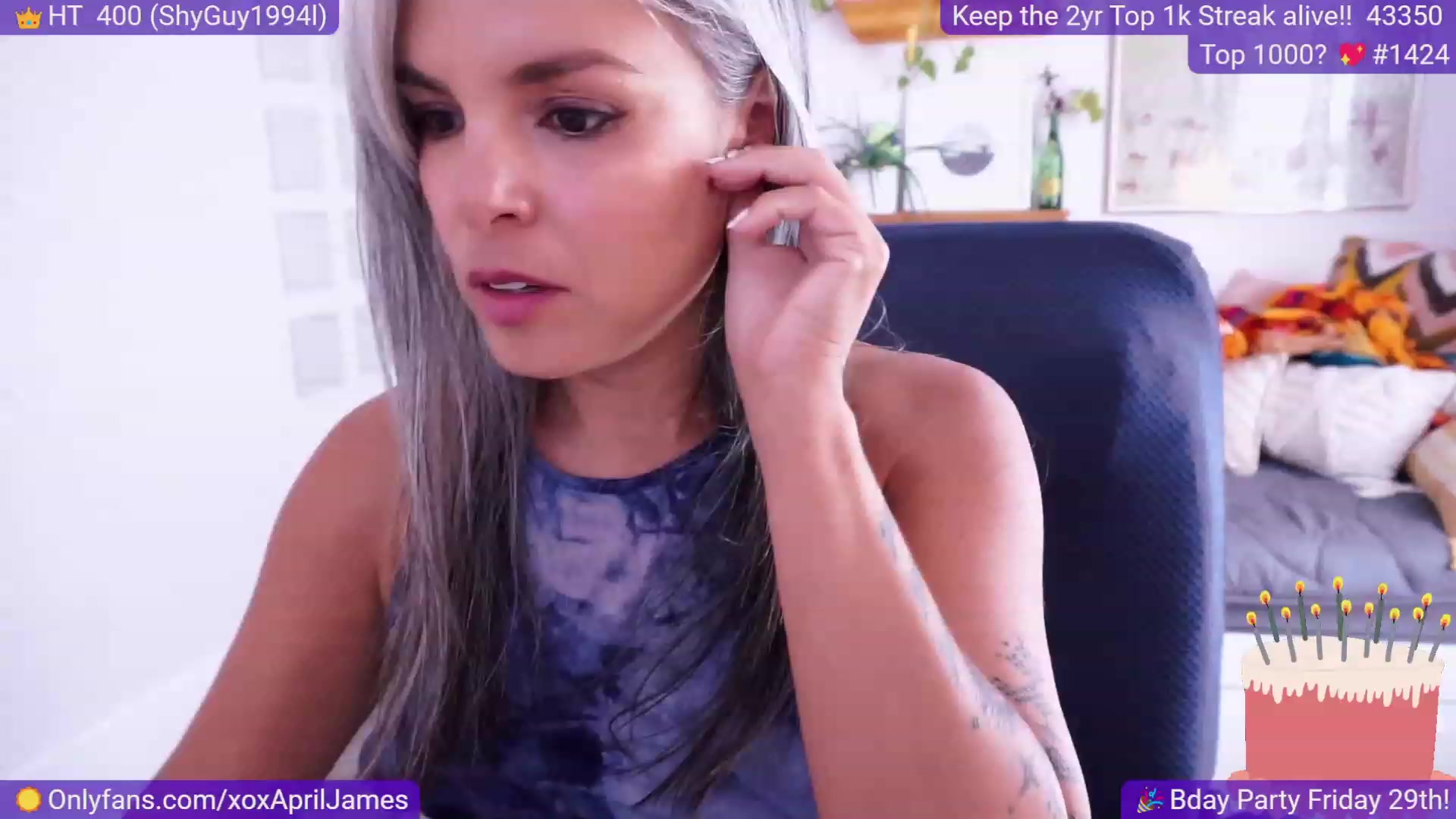 Gallery image thumbnail from AprilJames's myfreecams stream on, 09/25/2023, 19:29 image 11 of 20