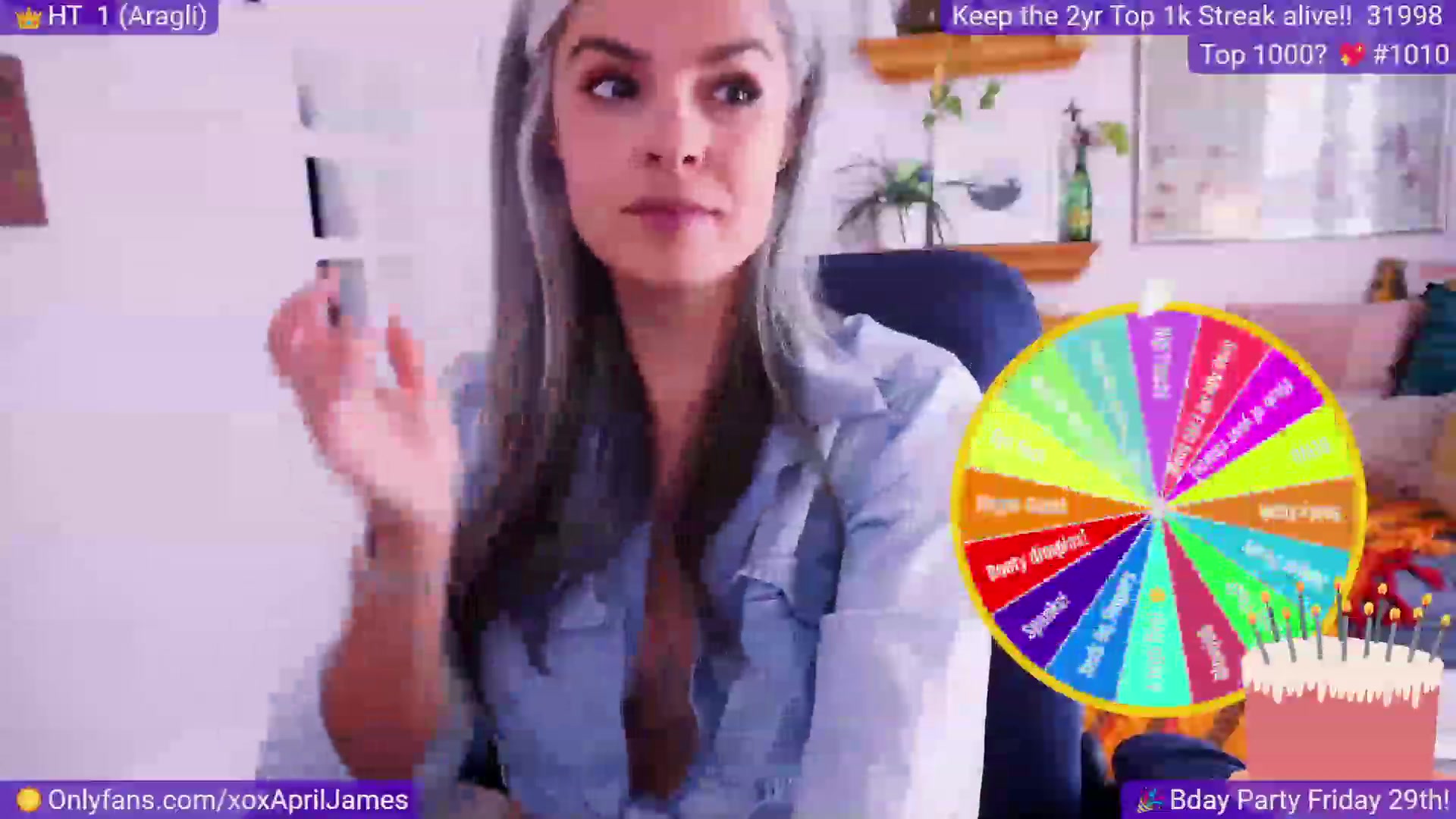 Gallery image thumbnail from AprilJames's myfreecams stream on, 09/26/2023, 17:13 image 18 of 20