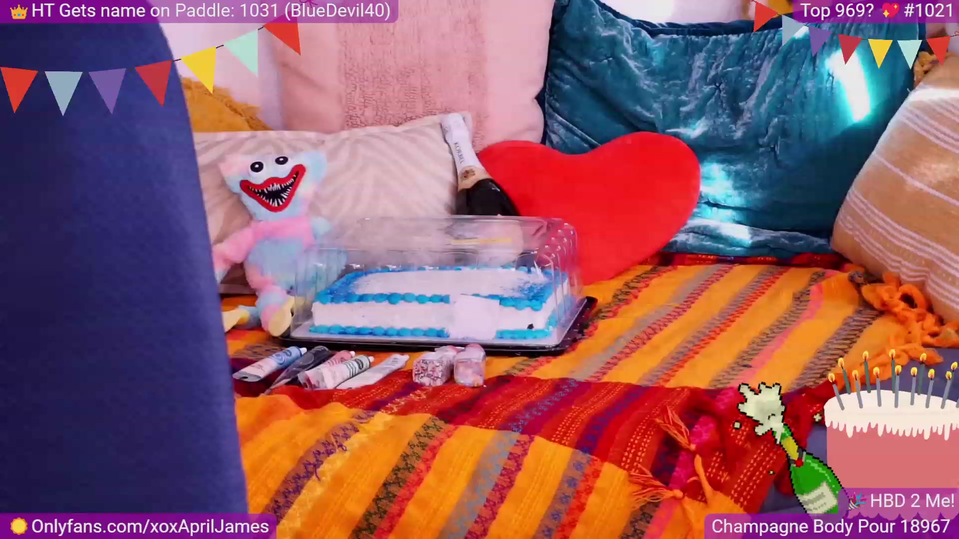 Gallery image thumbnail from AprilJames's myfreecams stream on, 09/30/2023, 02:03 image 1 of 20
