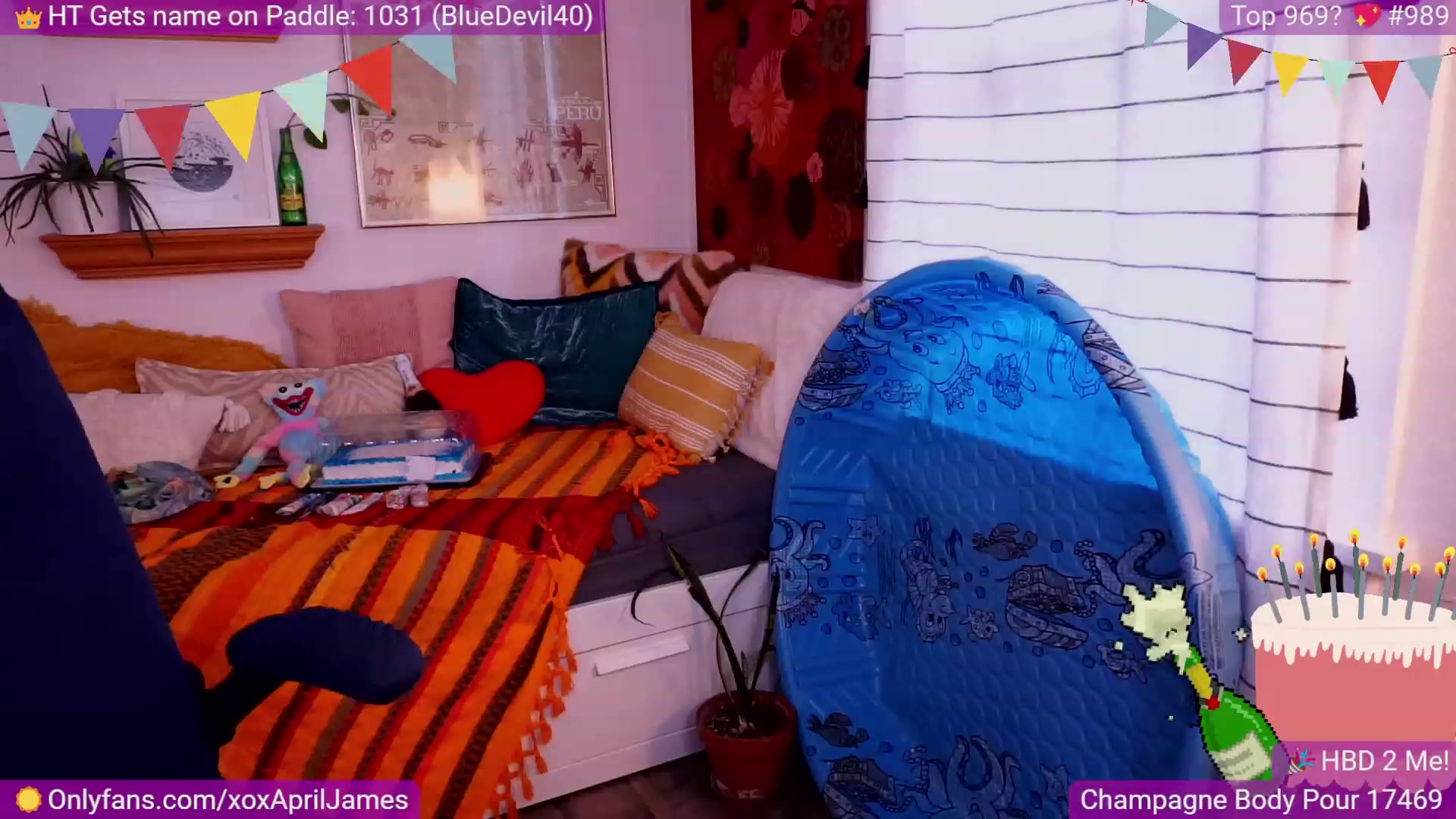 Gallery image thumbnail from AprilJames's myfreecams stream on, 09/30/2023, 02:03 image 8 of 20