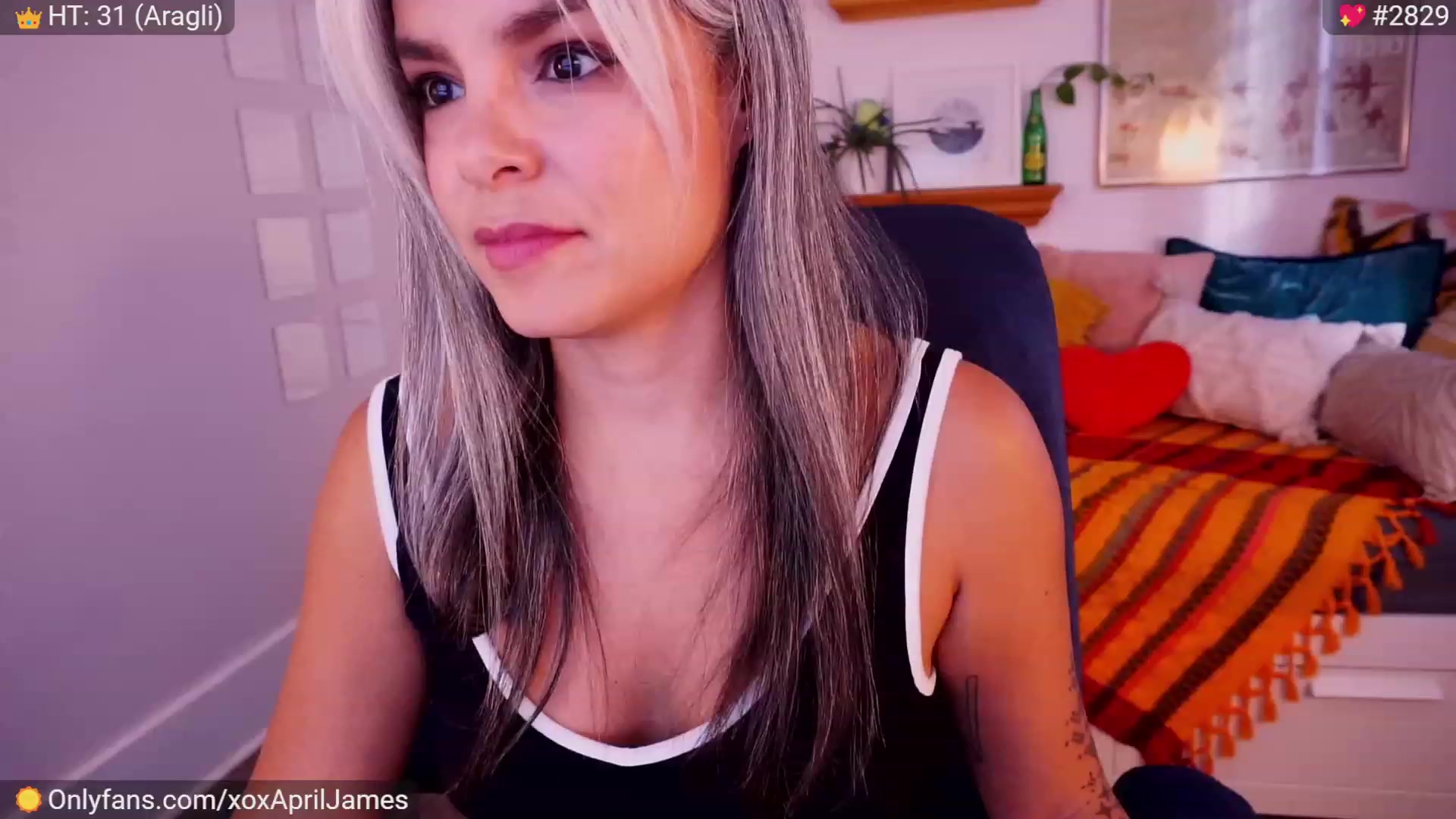 Gallery image thumbnail from AprilJames's myfreecams stream on, 10/01/2023, 23:06 image 11 of 20