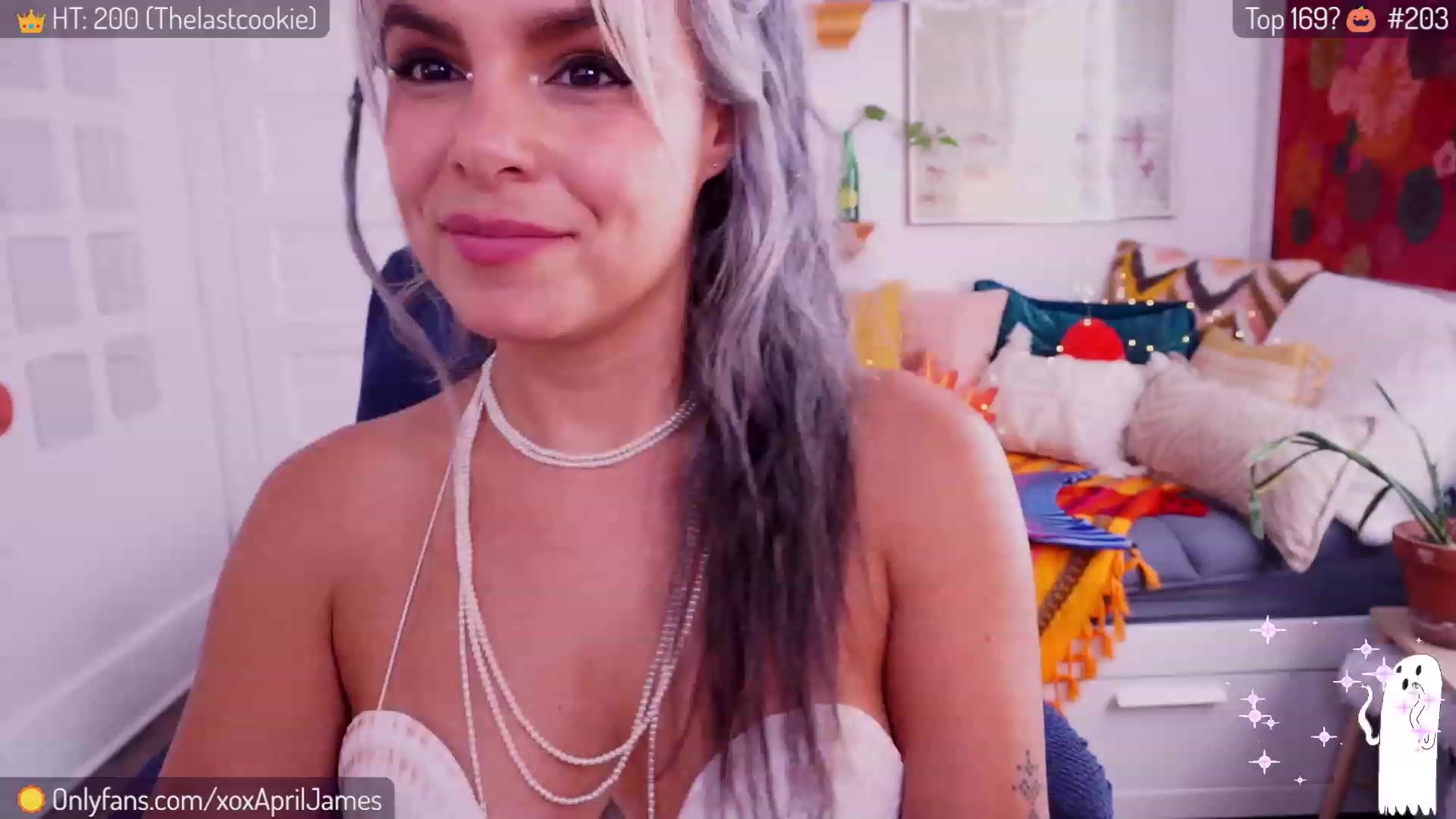 Gallery image thumbnail from AprilJames's myfreecams stream on, 10/15/2023, 19:15 image 16 of 20