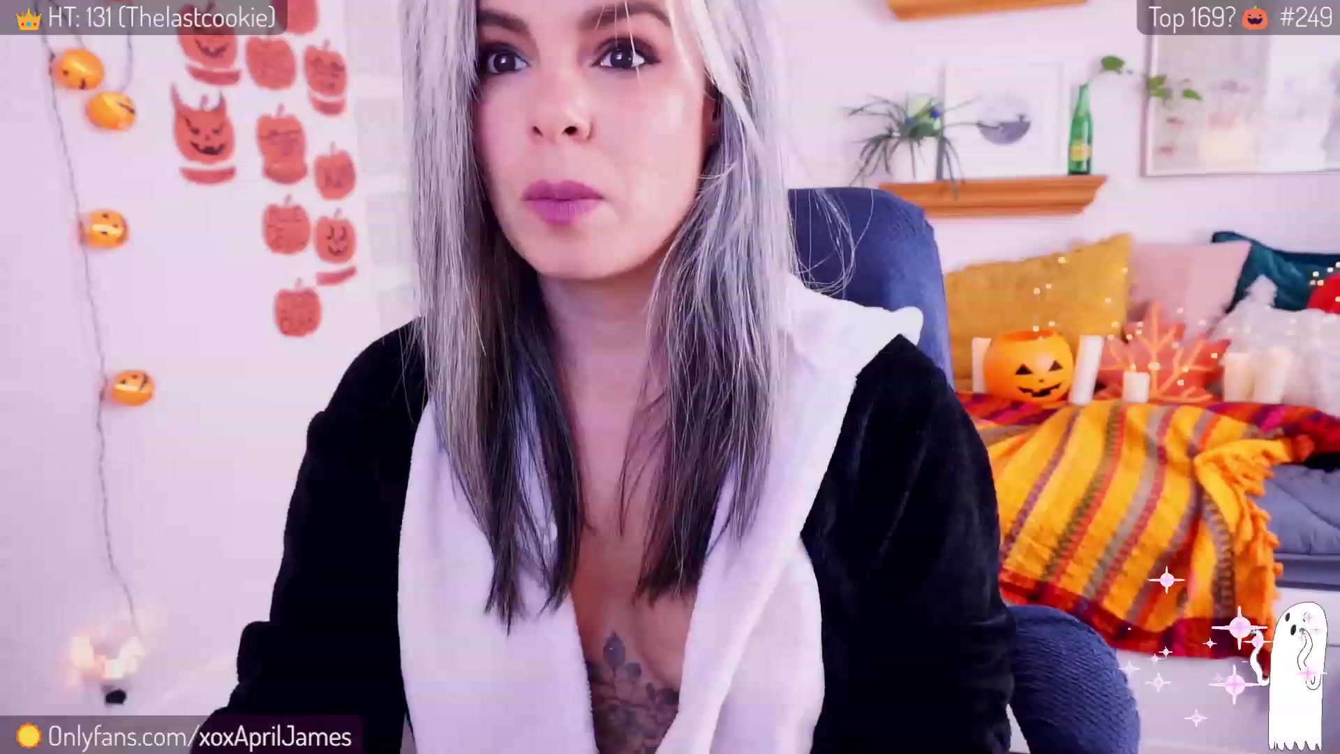 Gallery image thumbnail from AprilJames's myfreecams stream on, 10/18/2023, 18:39 image 4 of 20