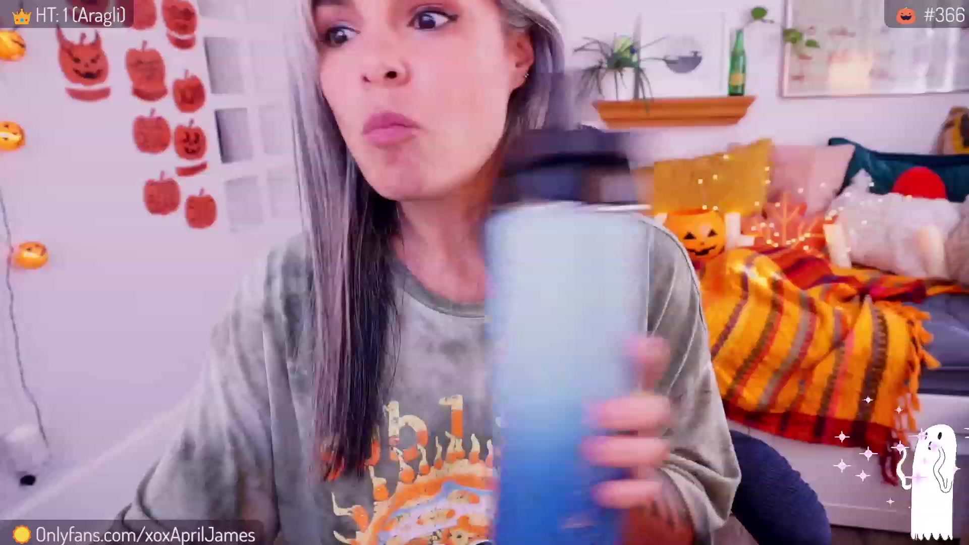 Gallery image thumbnail from AprilJames's myfreecams stream on, 10/24/2023, 20:23 image 3 of 20