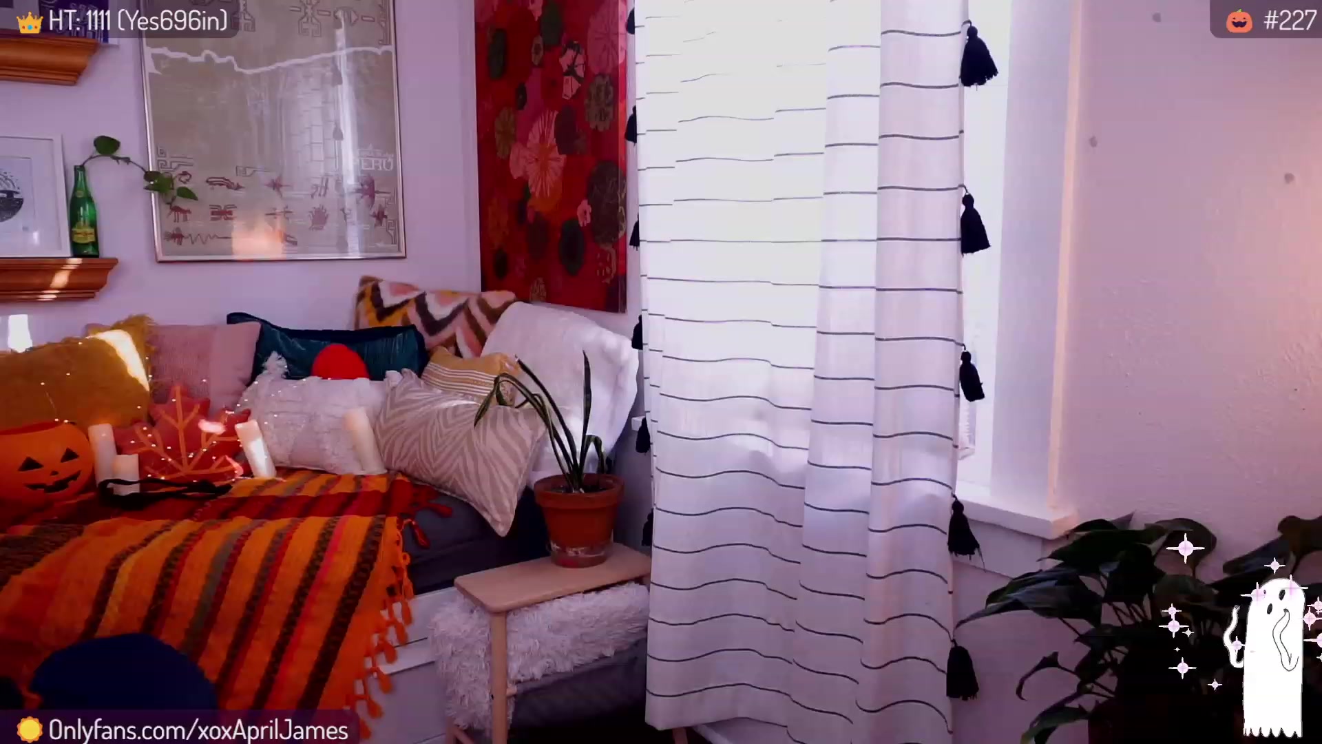 Gallery image thumbnail from AprilJames's myfreecams stream on, 10/27/2023, 21:45 image 19 of 20