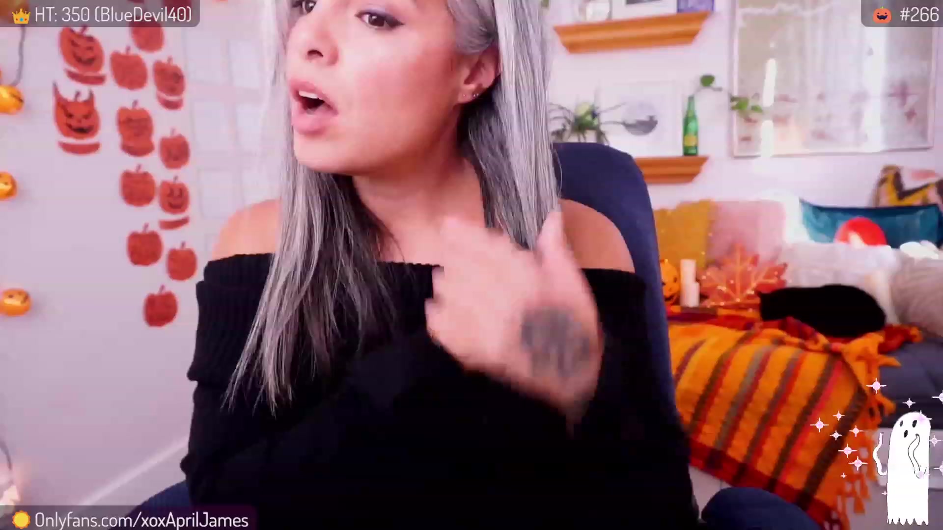 Gallery image thumbnail from AprilJames's myfreecams stream on, 10/30/2023, 23:26 image 14 of 20