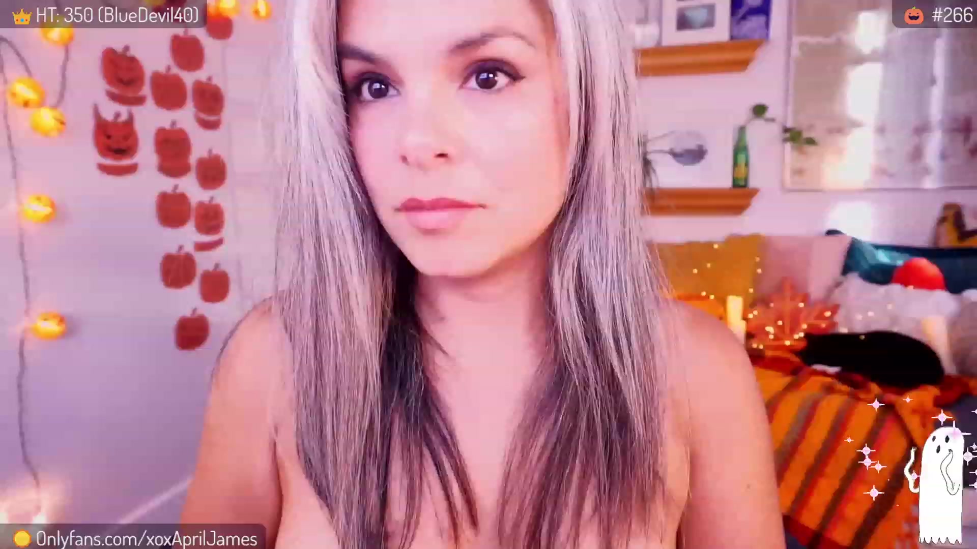 Gallery image thumbnail from AprilJames's myfreecams stream on, 10/30/2023, 23:26 image 17 of 20