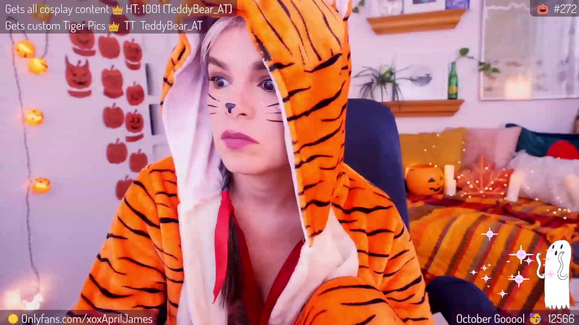 Gallery image thumbnail from AprilJames's myfreecams stream on, 10/31/2023, 21:27 image 3 of 20