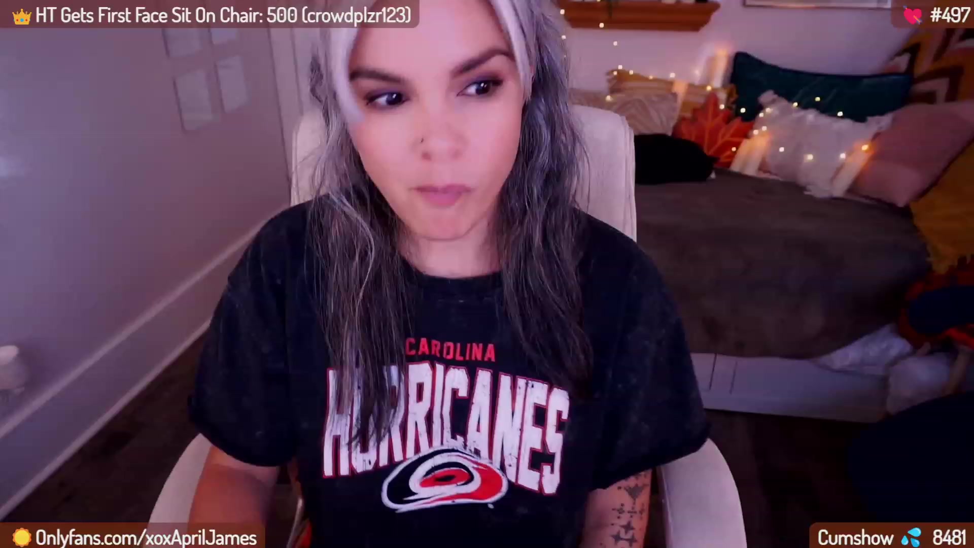 Gallery image thumbnail from AprilJames's myfreecams stream on, 11/18/2023, 22:24 image 3 of 20