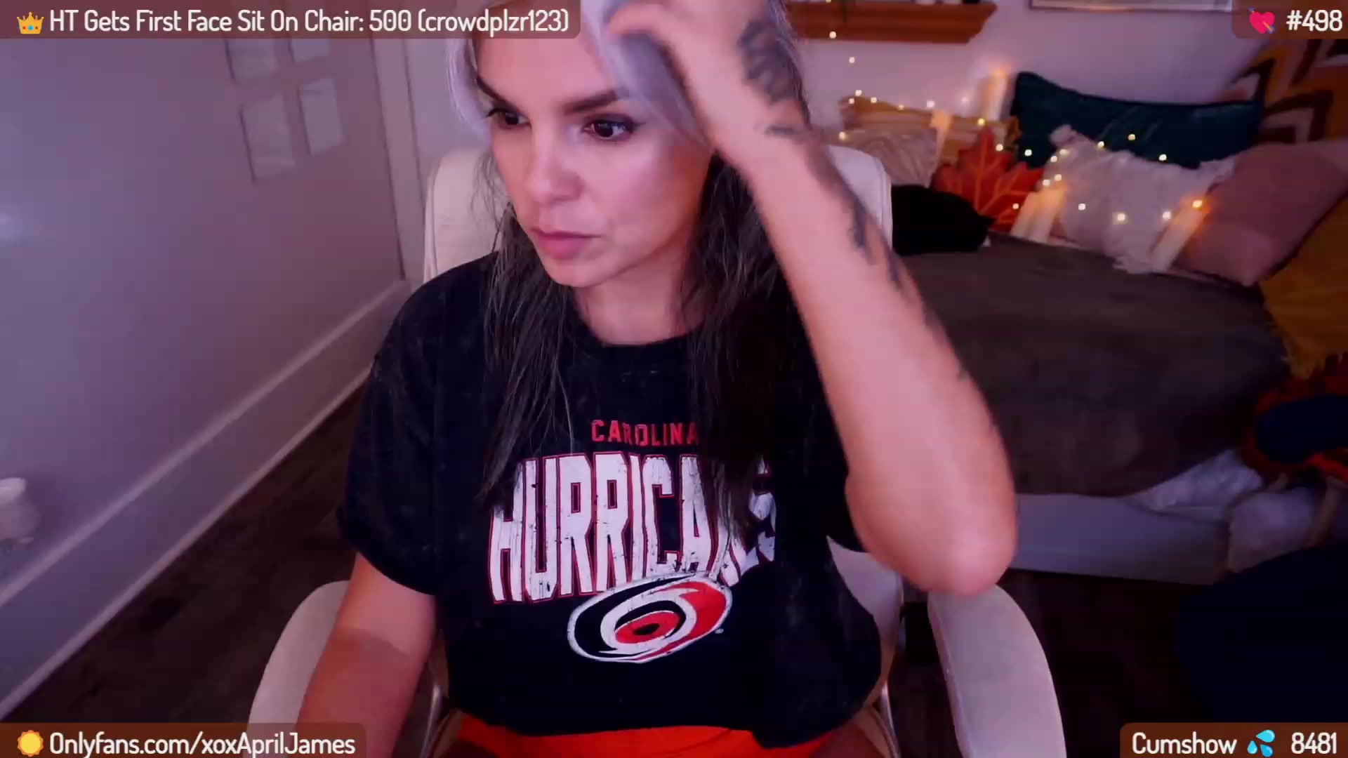 Gallery image thumbnail from AprilJames's myfreecams stream on, 11/18/2023, 22:24 image 5 of 20