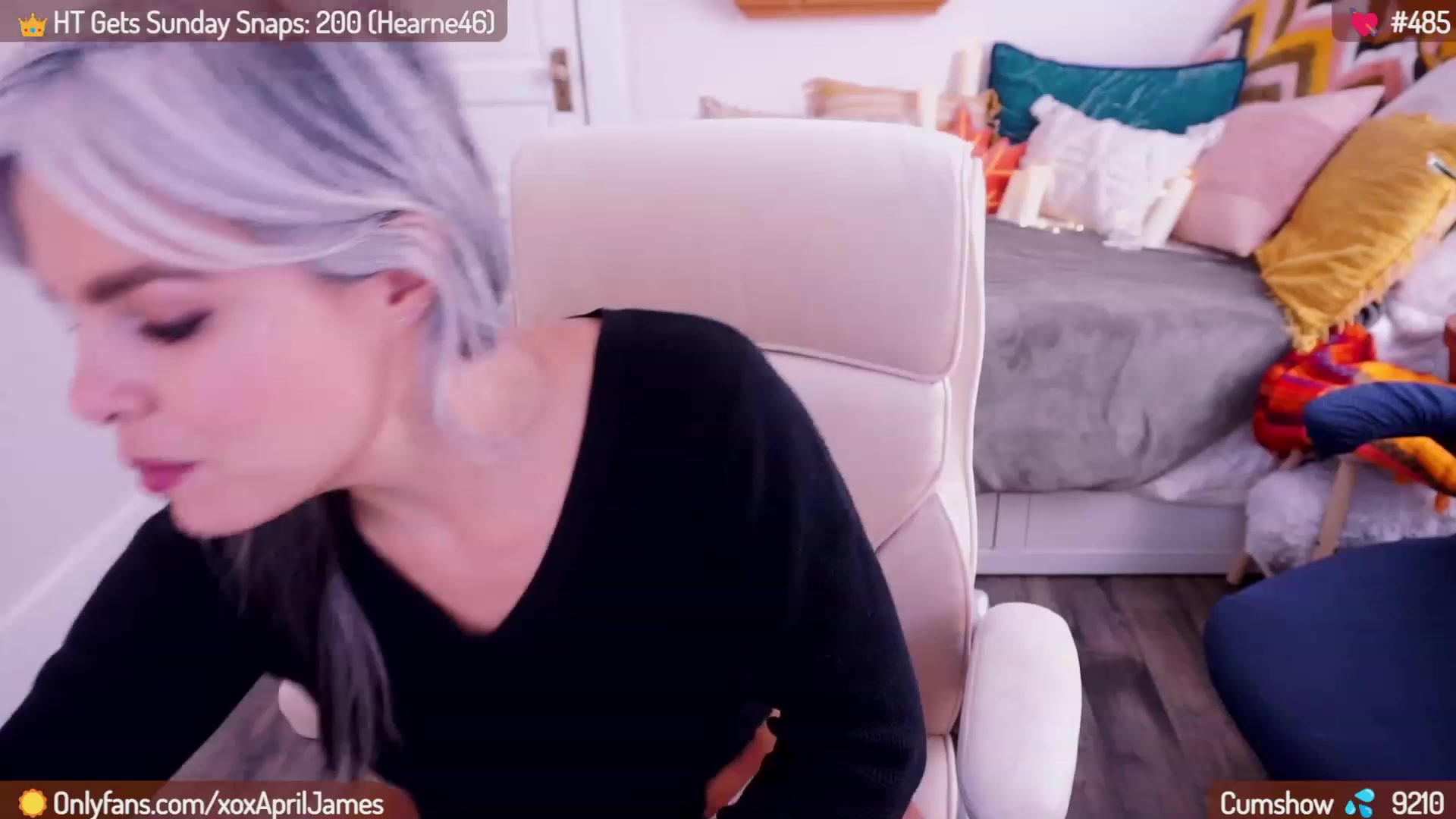 Gallery image thumbnail from AprilJames's myfreecams stream on, 11/19/2023, 19:29 image 1 of 20