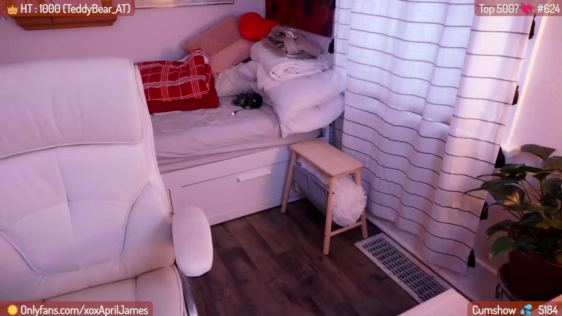 Gallery image thumbnail from AprilJames's myfreecams stream on, 11/26/2023, 23:38 image 12 of 20