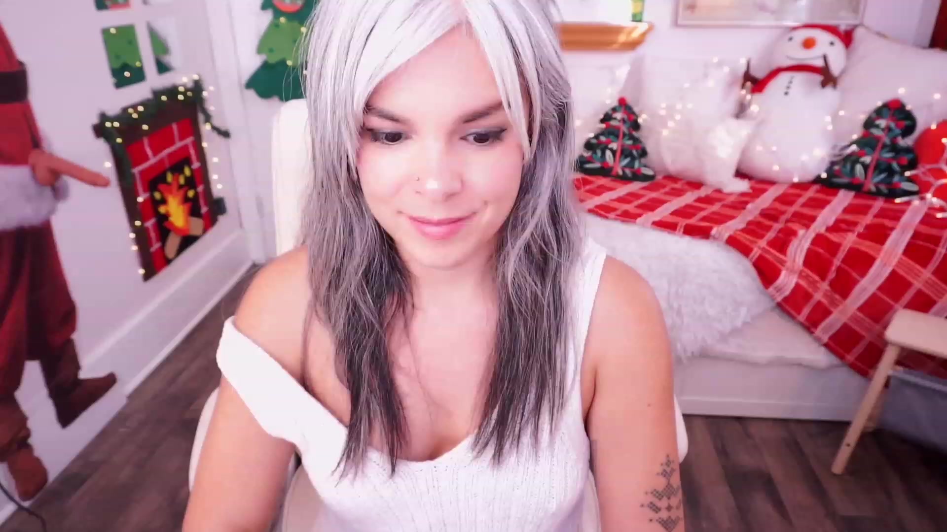 Gallery image thumbnail from AprilJames's myfreecams stream on, 11/30/2023, 22:36 image 15 of 20