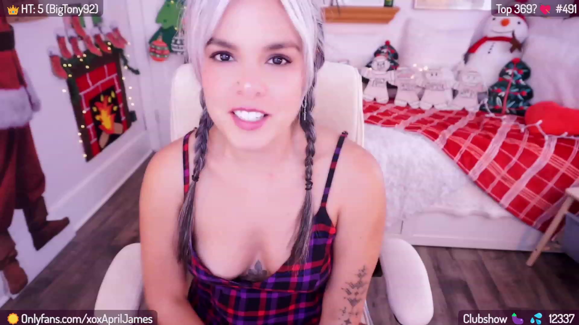 Gallery image thumbnail from AprilJames's myfreecams stream on, 12/10/2023, 19:18 image 8 of 20