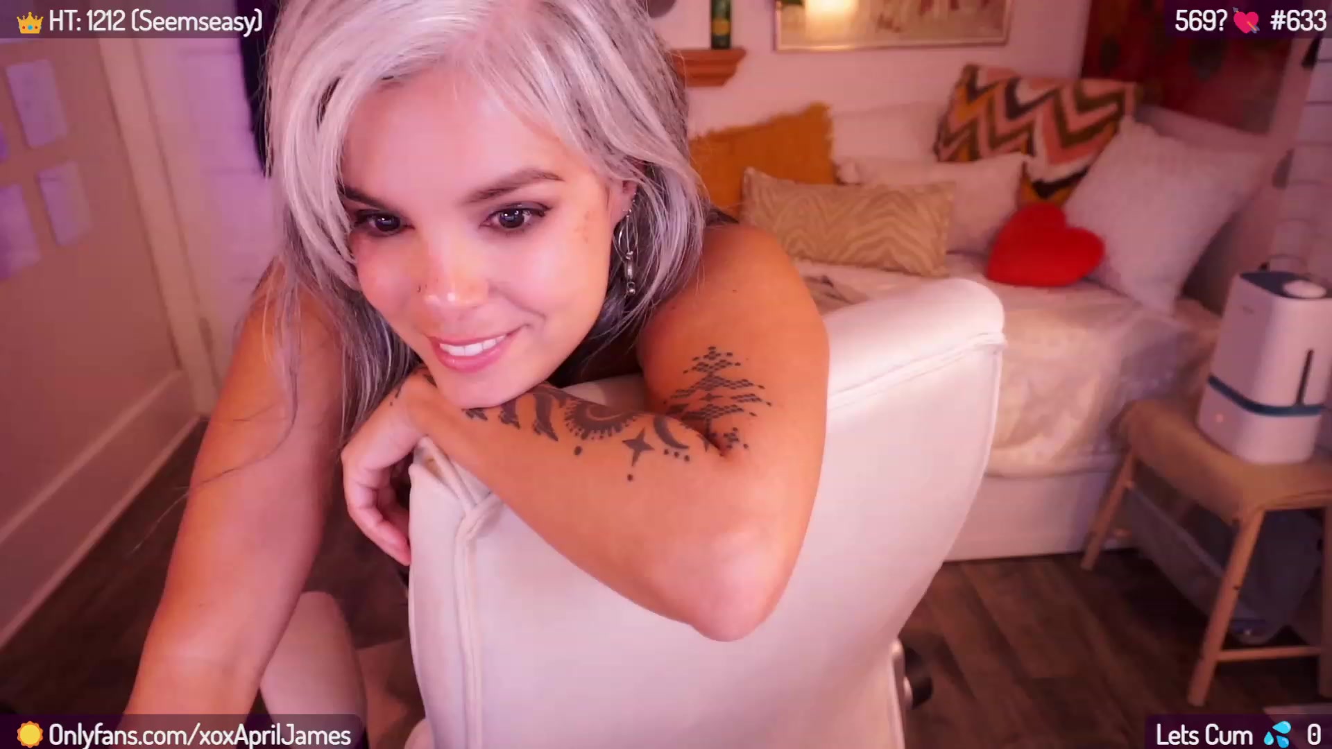 Gallery image thumbnail from AprilJames's myfreecams stream on, 01/12/2024, 01:30 image 3 of 20