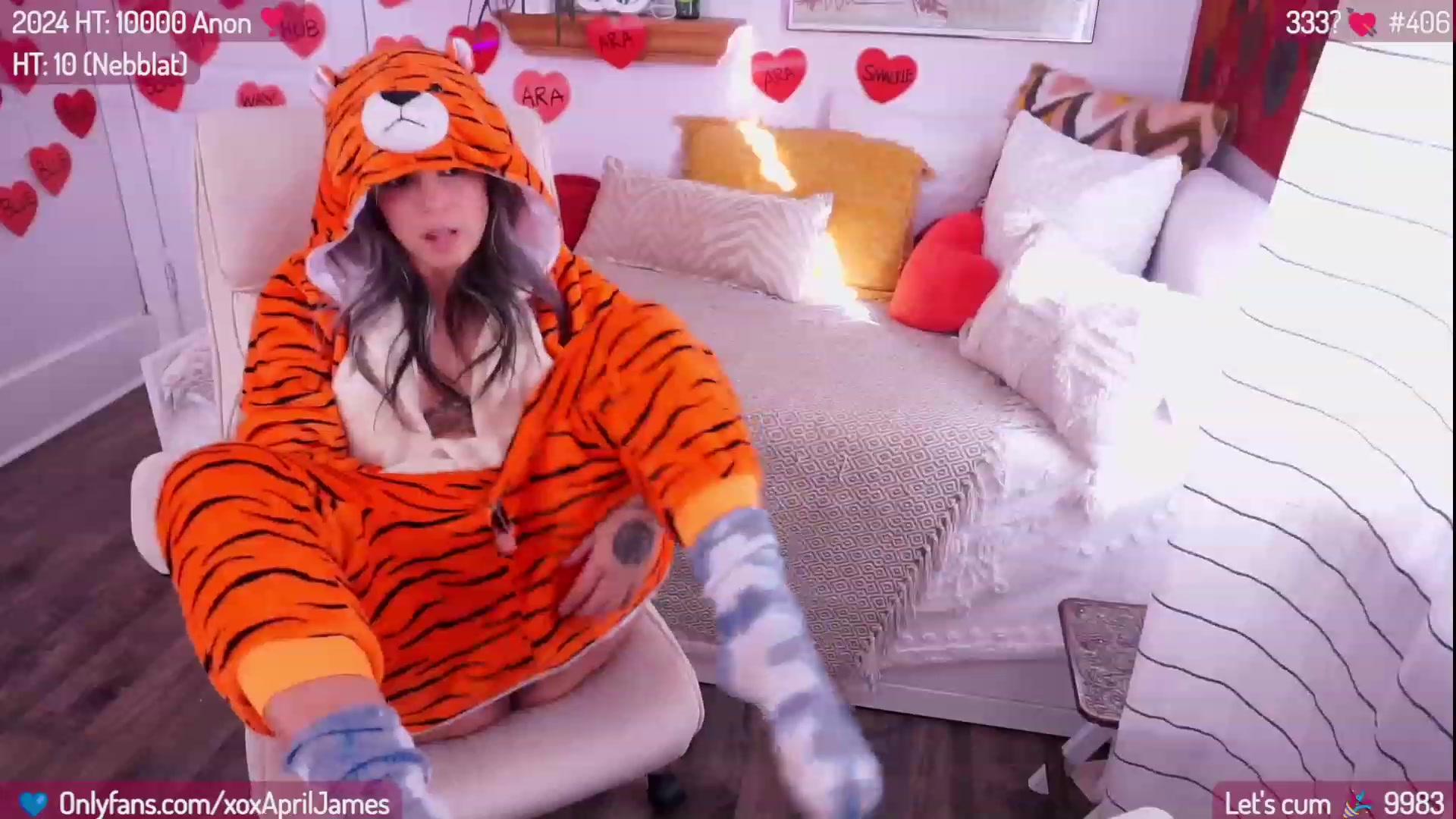 Gallery image thumbnail from AprilJames's myfreecams stream on, 02/24/2024, 22:40 image 11 of 20