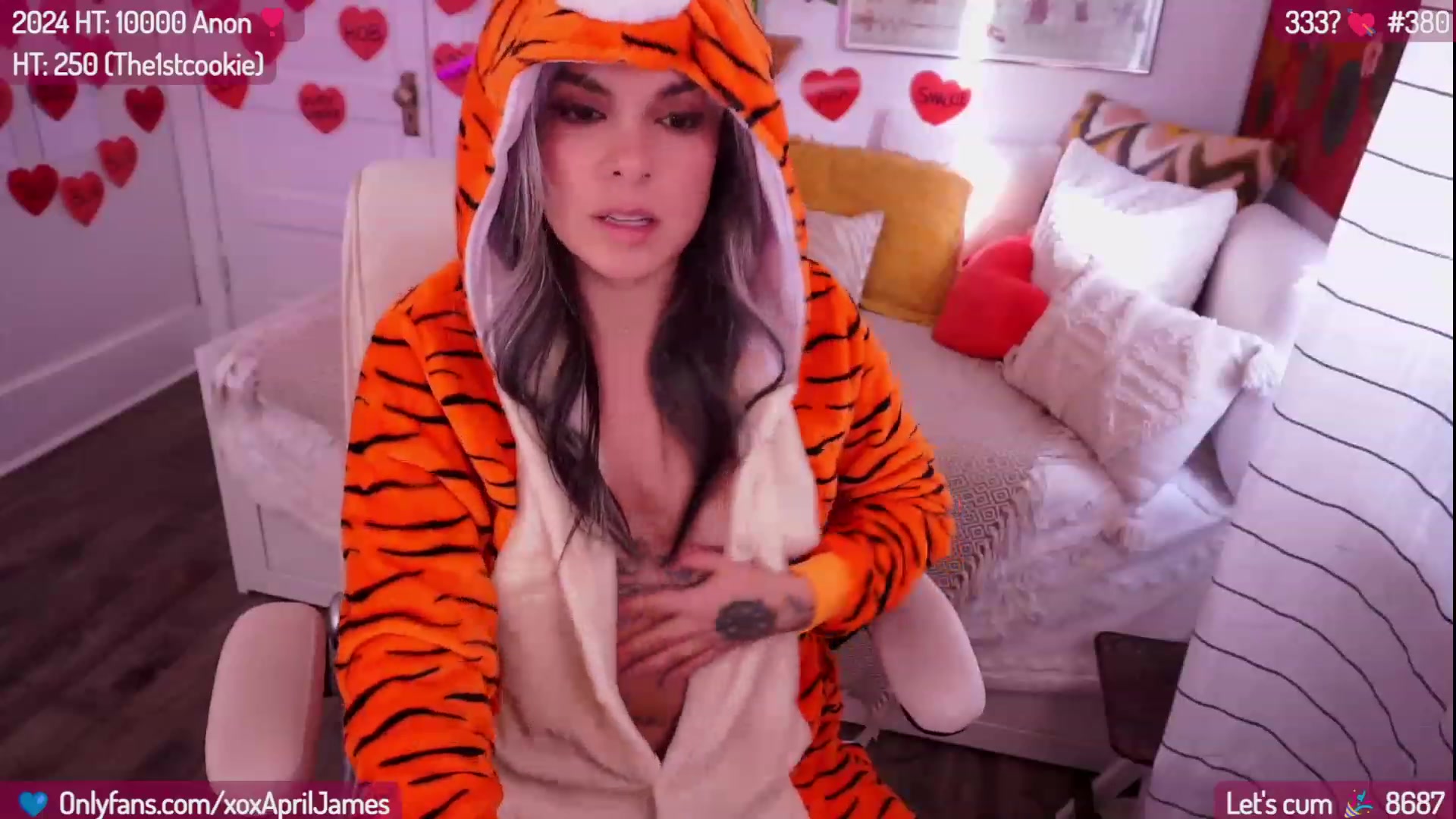 Gallery image thumbnail from AprilJames's myfreecams stream on, 02/24/2024, 23:30 image 12 of 20