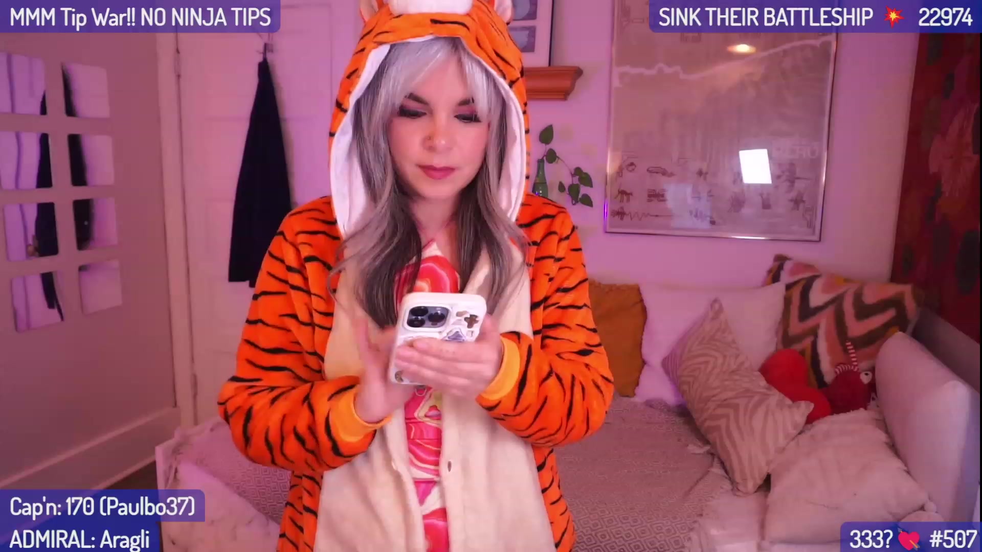 Gallery image thumbnail from AprilJames's myfreecams stream on, 03/08/2024, 01:12 image 6 of 20