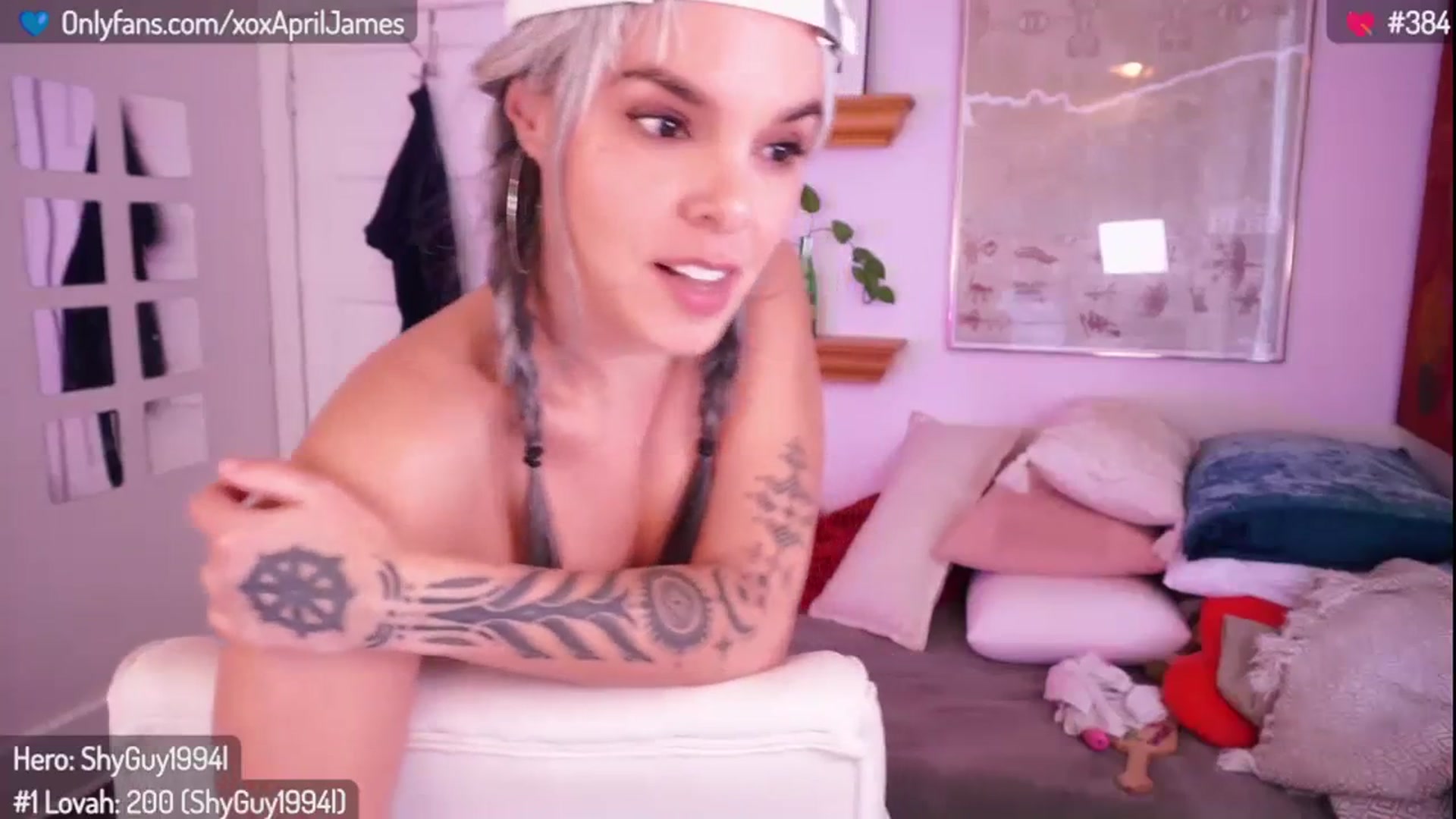 Gallery image thumbnail from AprilJames's myfreecams stream on, 03/29/2024, 22:11 image 16 of 20