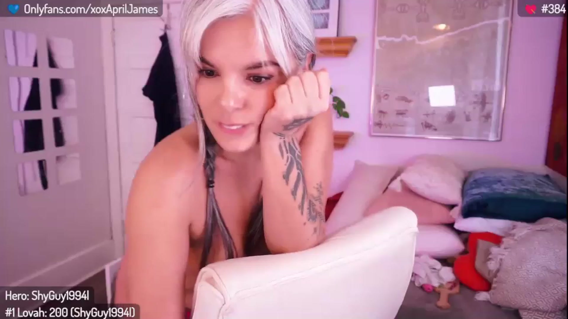 Gallery image thumbnail from AprilJames's myfreecams stream on, 03/29/2024, 22:11 image 17 of 20