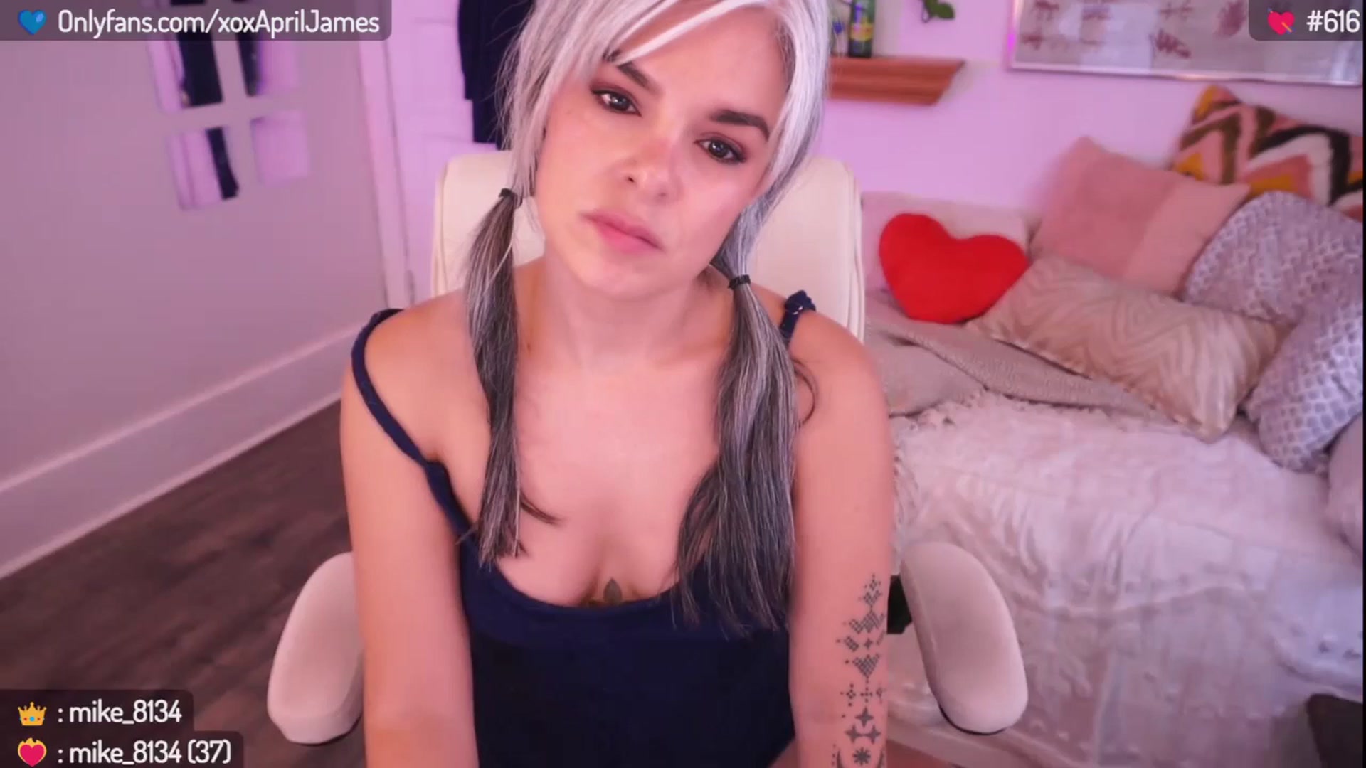 Gallery image thumbnail from AprilJames's myfreecams stream on, 04/18/2024, 20:16 image 18 of 20