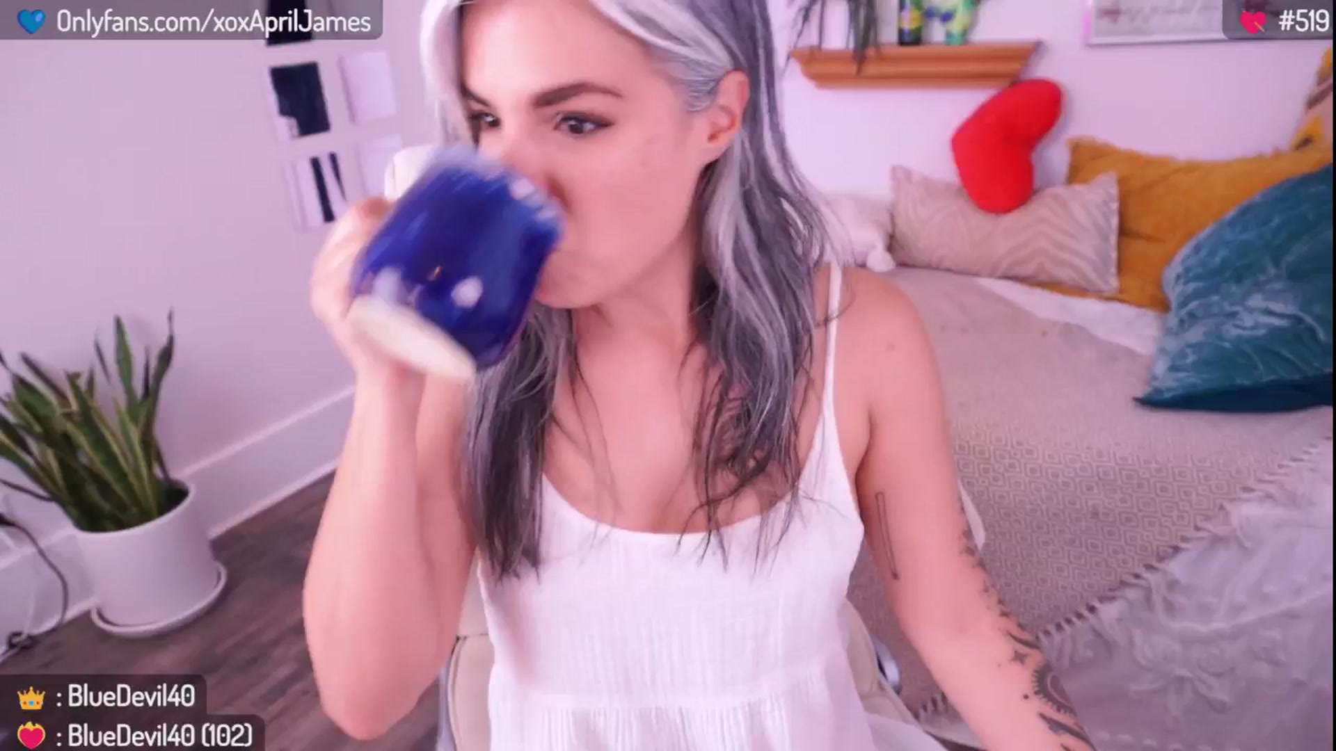 Gallery image thumbnail from AprilJames's myfreecams stream on, 05/16/2024, 22:17 image 8 of 20