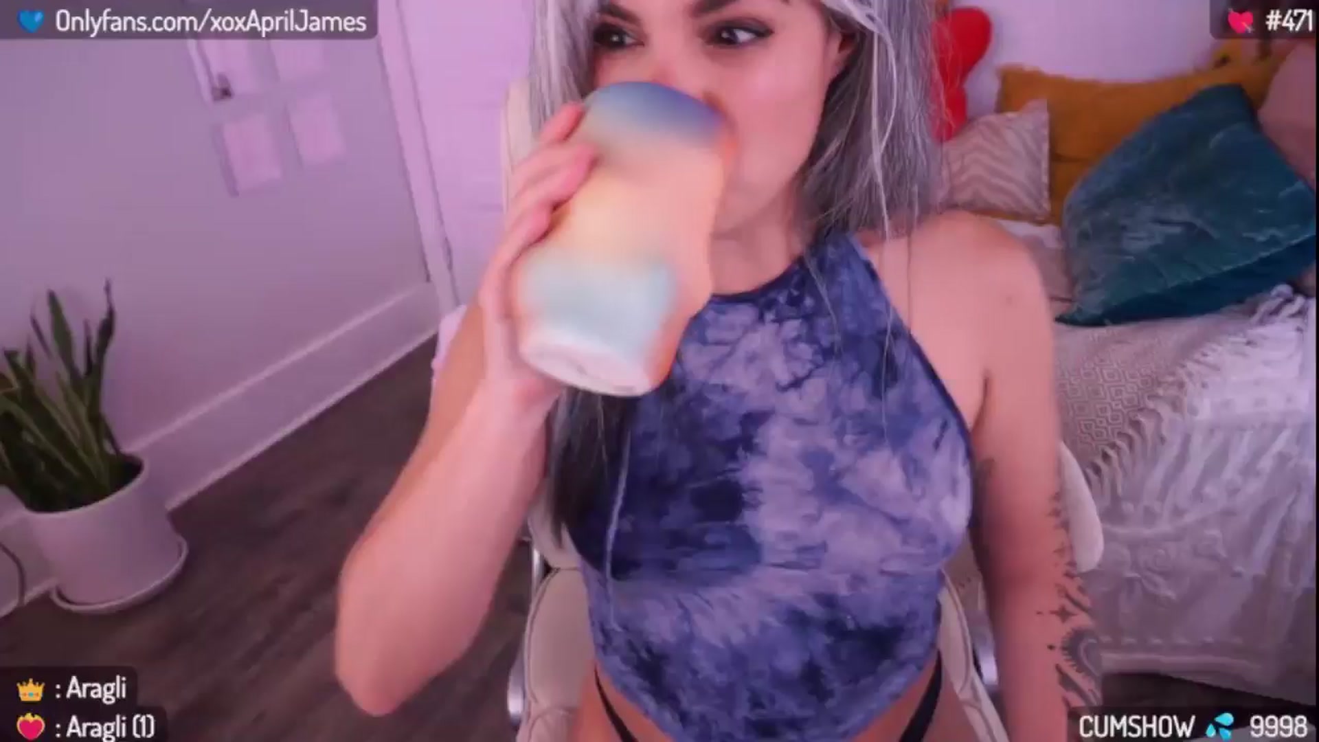 Gallery image thumbnail from AprilJames's myfreecams stream on, 05/17/2024, 20:32 image 18 of 20