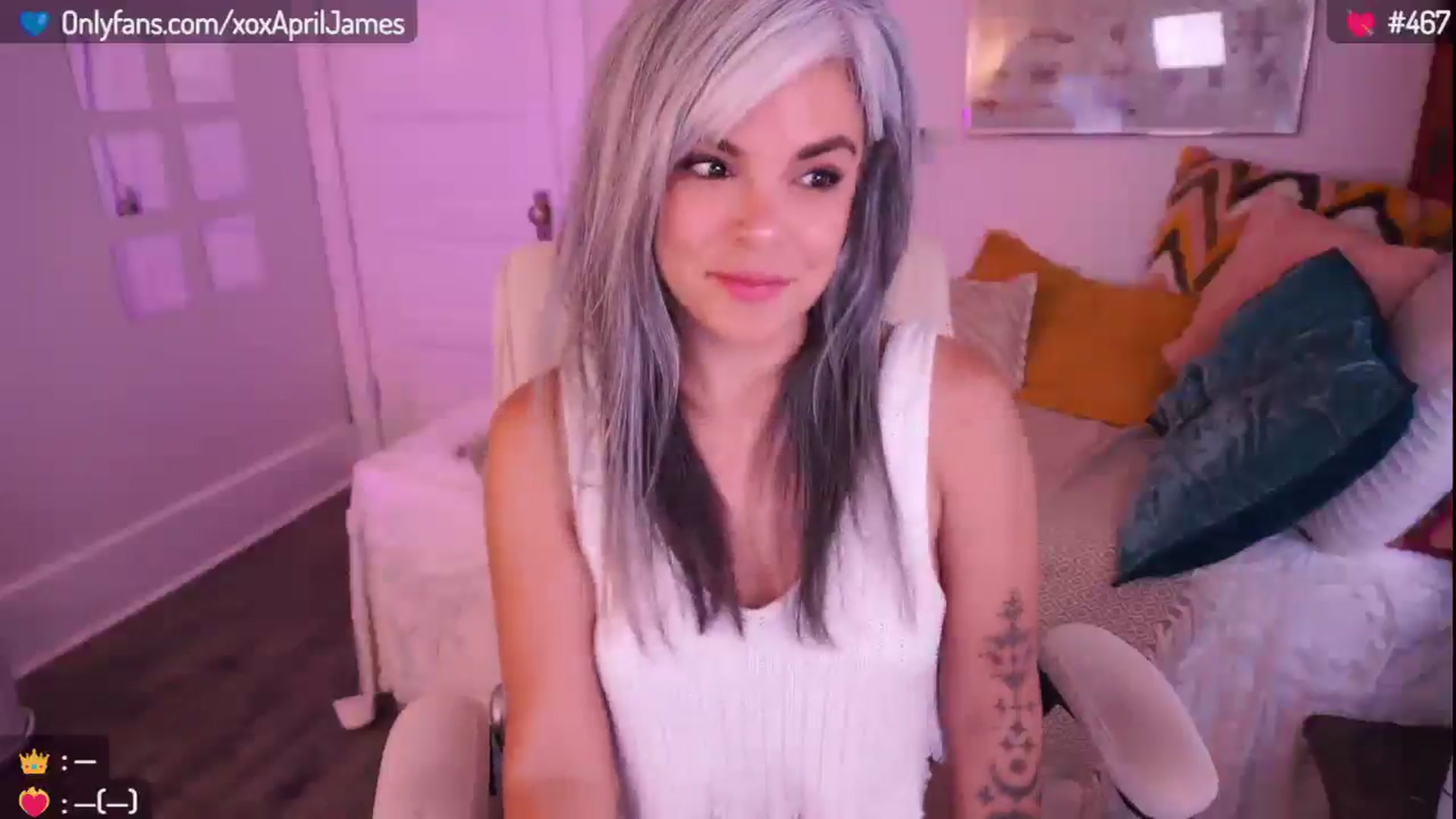 Gallery image thumbnail from AprilJames's myfreecams stream on, 05/18/2024, 19:29 image 10 of 20