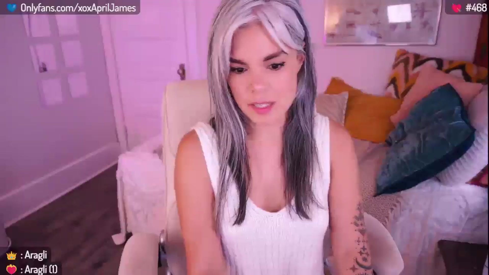 Gallery image thumbnail from AprilJames's myfreecams stream on, 05/18/2024, 19:44 image 9 of 20