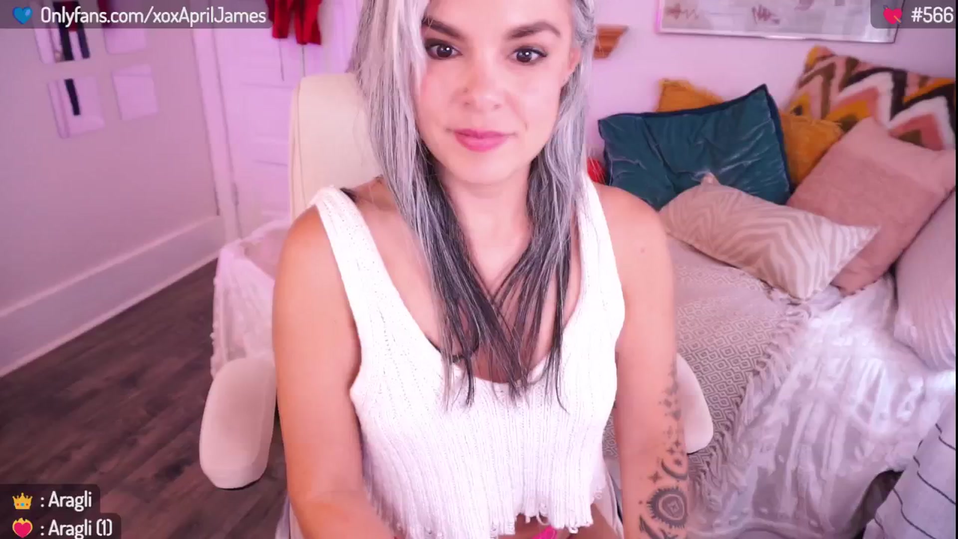 Gallery image thumbnail from AprilJames's myfreecams stream on, 05/24/2024, 22:19 image 18 of 20
