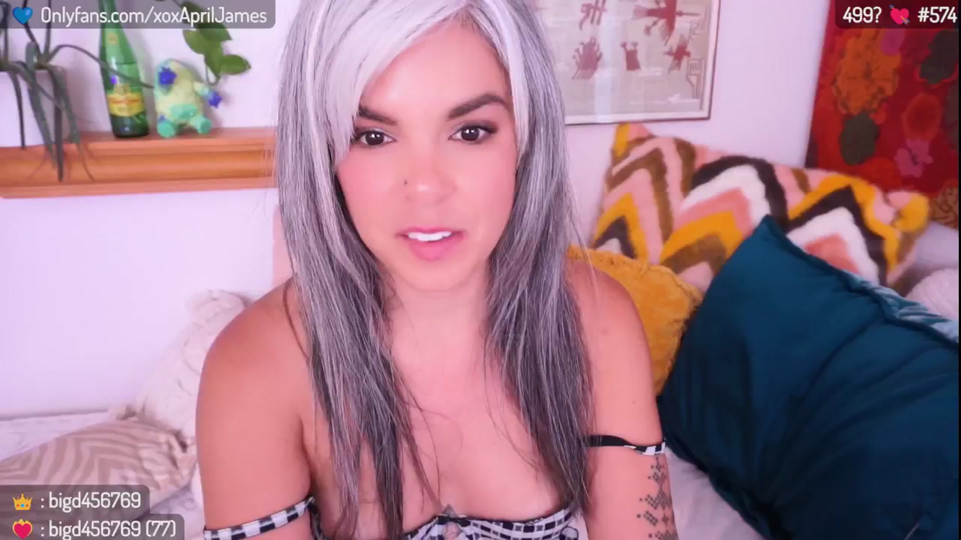 Gallery image thumbnail from AprilJames's myfreecams stream on, 05/30/2024, 22:58 image 4 of 20