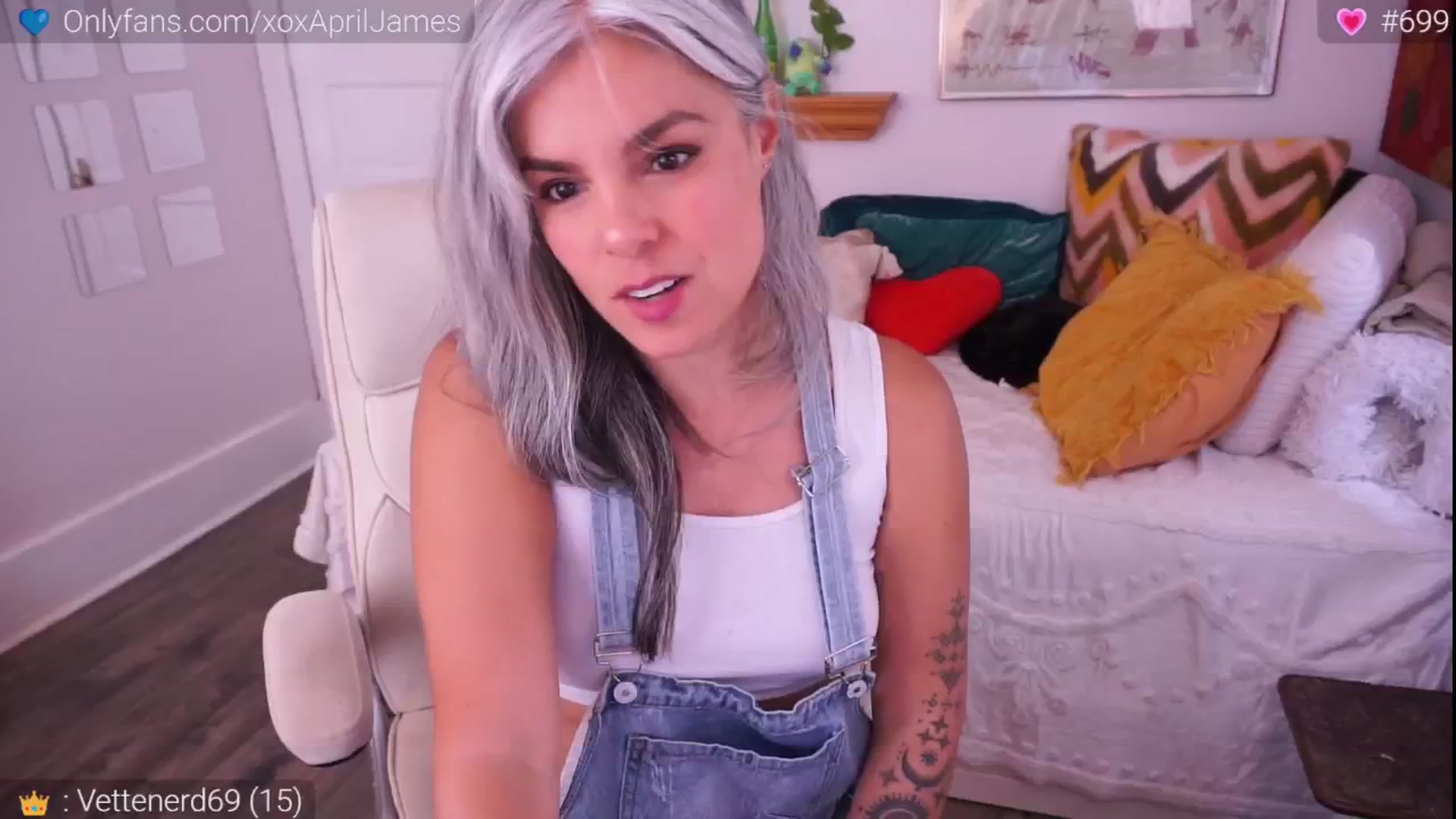 Gallery image thumbnail from AprilJames's myfreecams stream on, 06/27/2024, 23:05 image 6 of 20