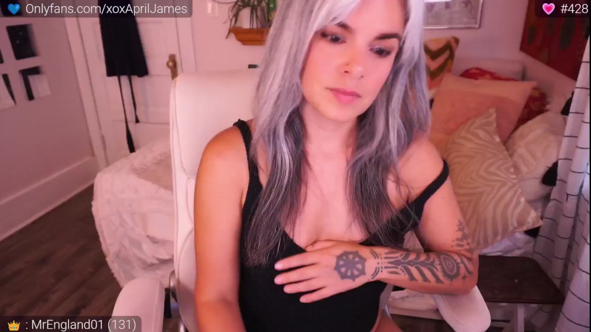 Gallery image thumbnail from AprilJames's myfreecams stream on, 07/26/2024, 22:32 image 10 of 20