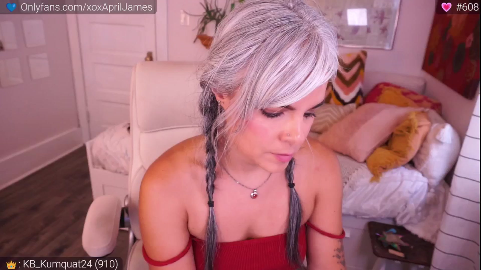 Gallery image thumbnail from AprilJames's myfreecams stream on, 08/08/2024, 23:46 image 10 of 20