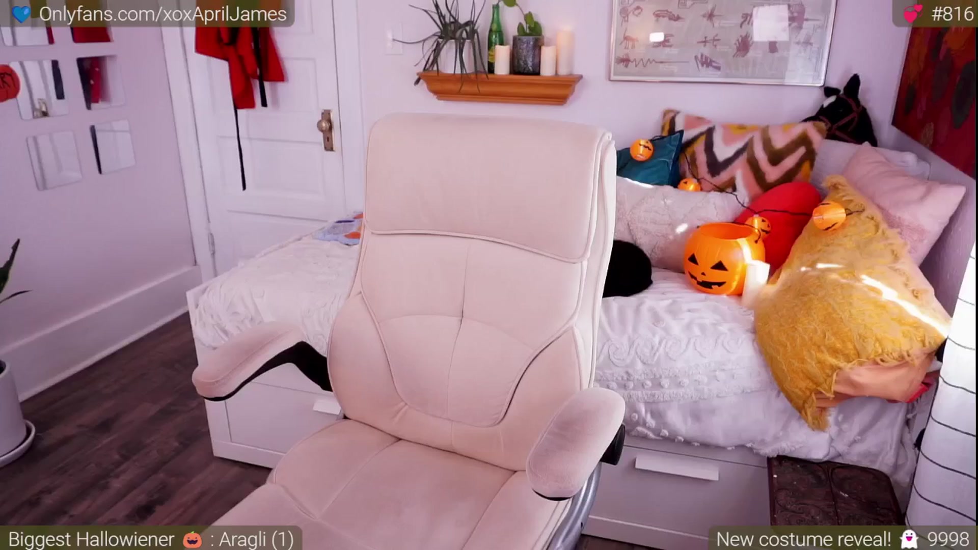 Gallery image thumbnail from AprilJames's myfreecams stream on, 10/05/2024, 23:27 image 2 of 20