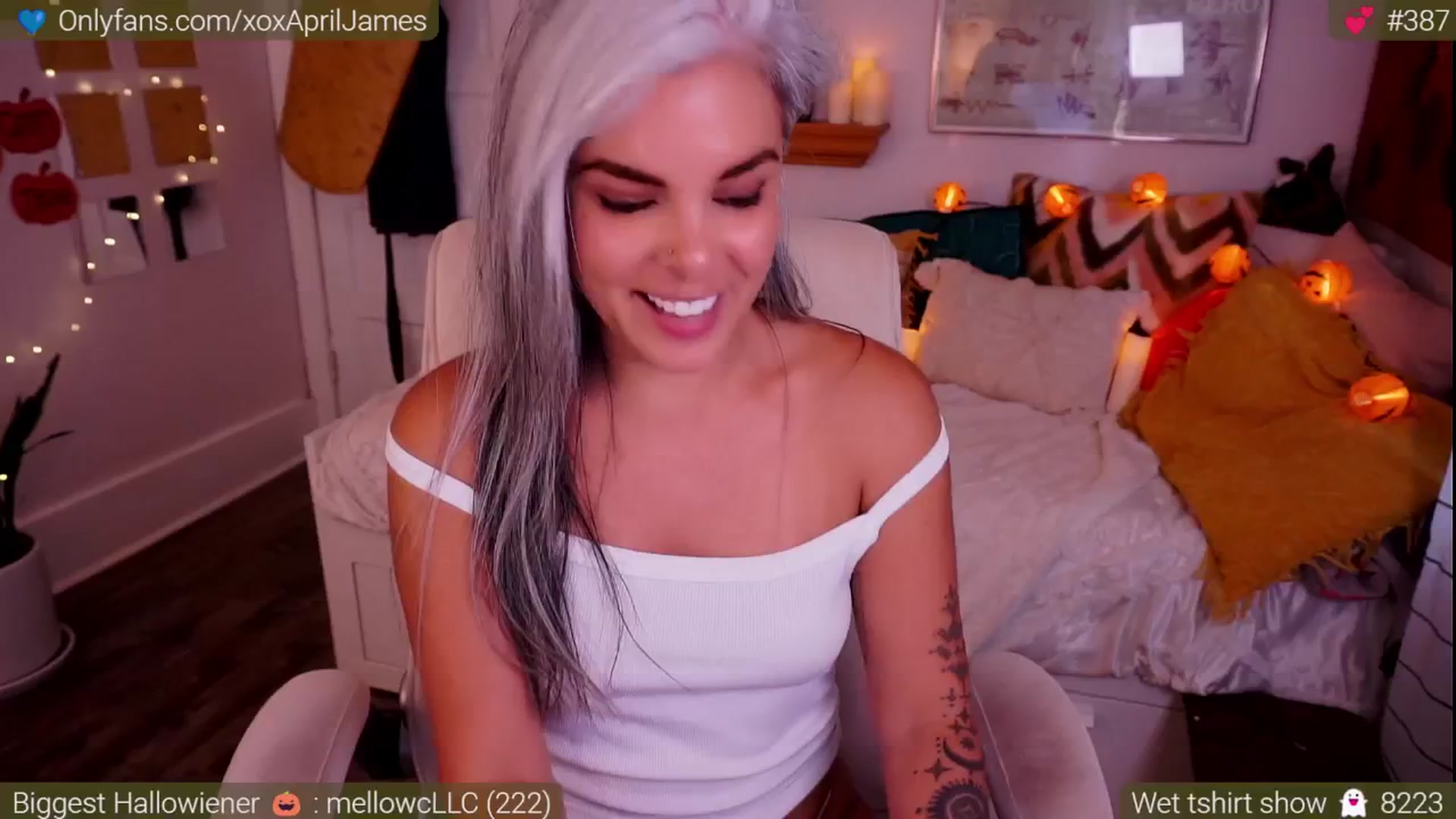 Gallery image thumbnail from AprilJames's myfreecams stream on, 10/10/2024, 23:19 image 12 of 20