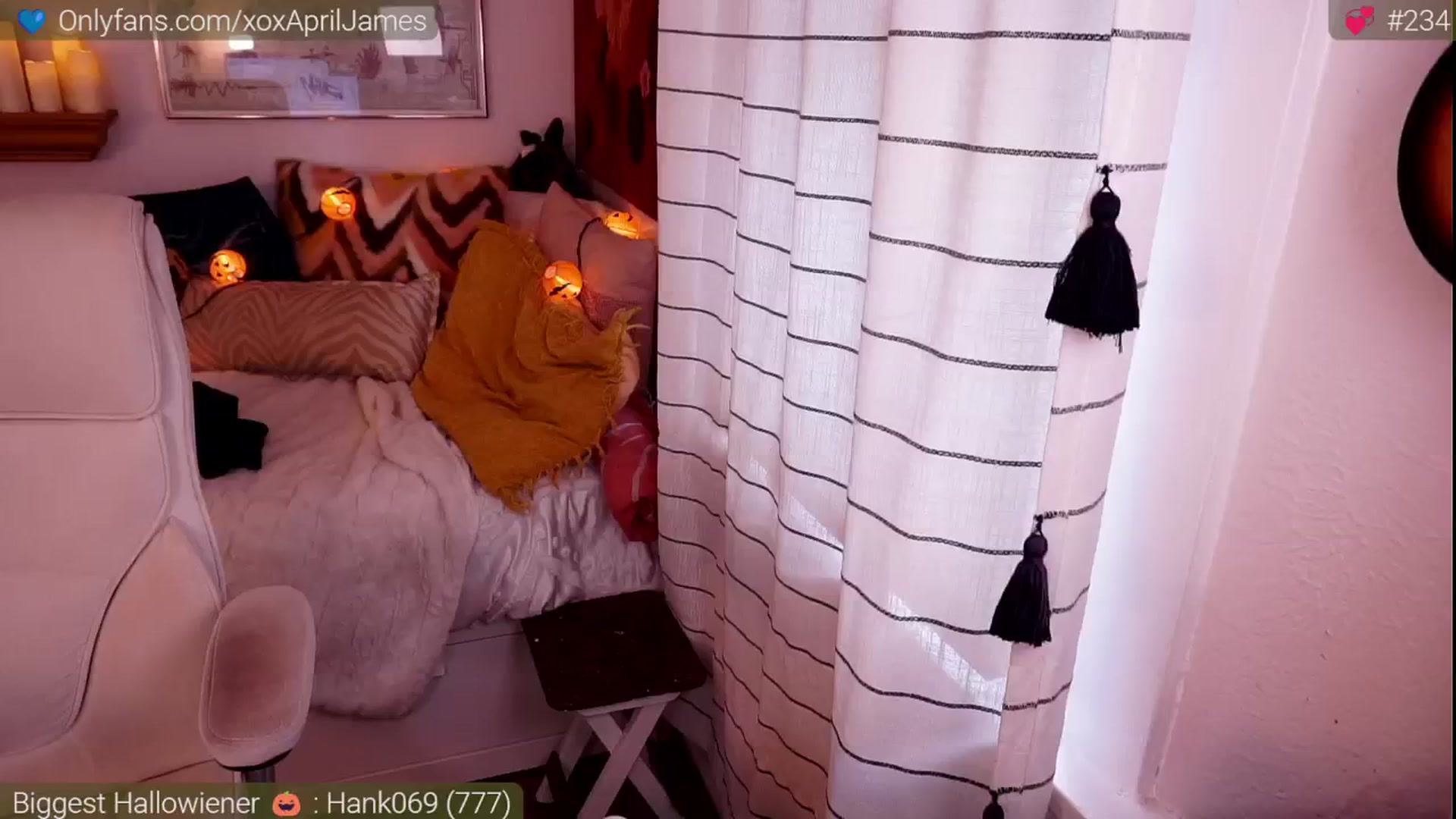 Gallery image thumbnail from AprilJames's myfreecams stream on, 10/18/2024, 24:55 image 4 of 20