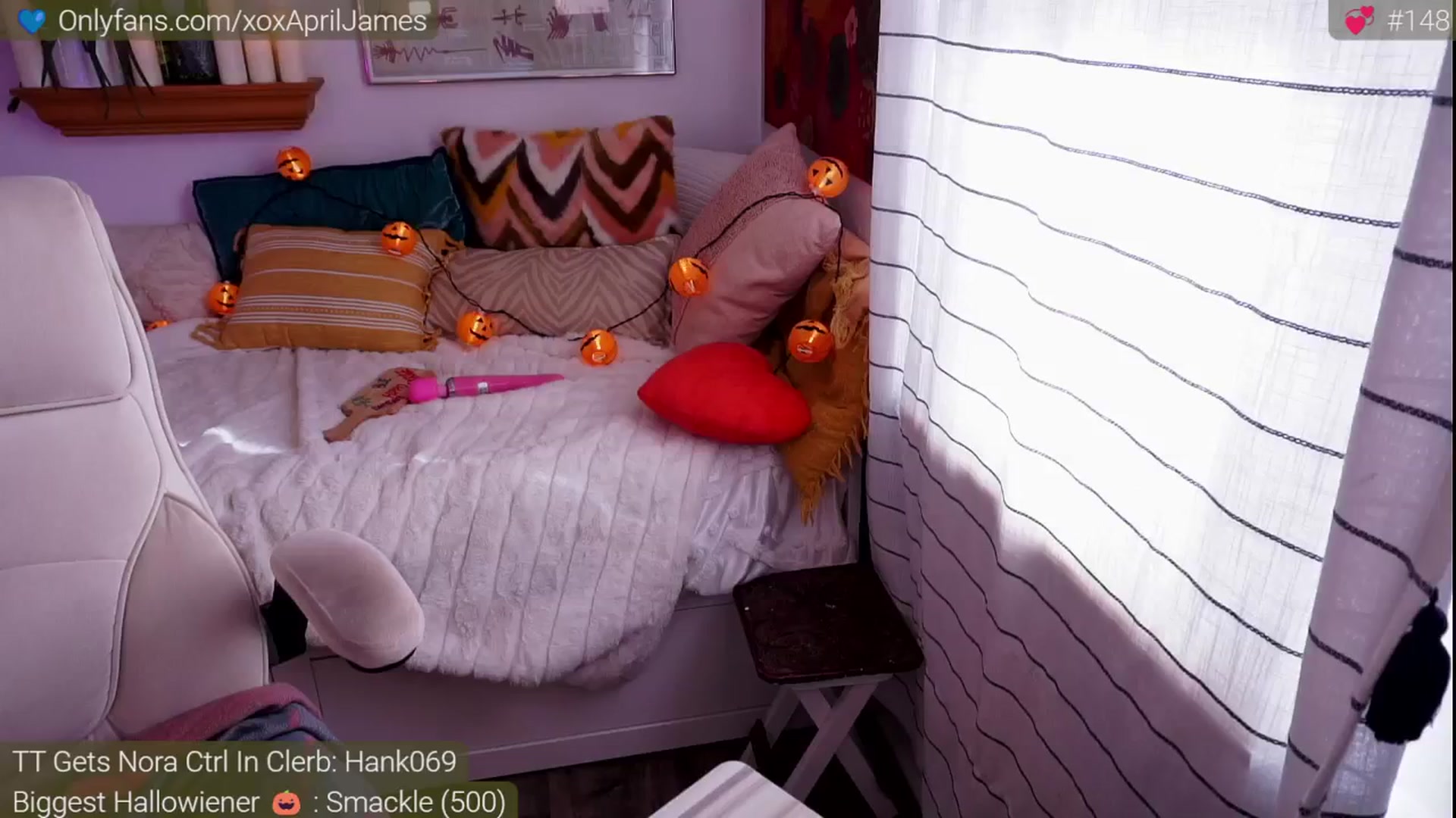Gallery image thumbnail from AprilJames's myfreecams stream on, 10/20/2024, 19:58 image 19 of 20