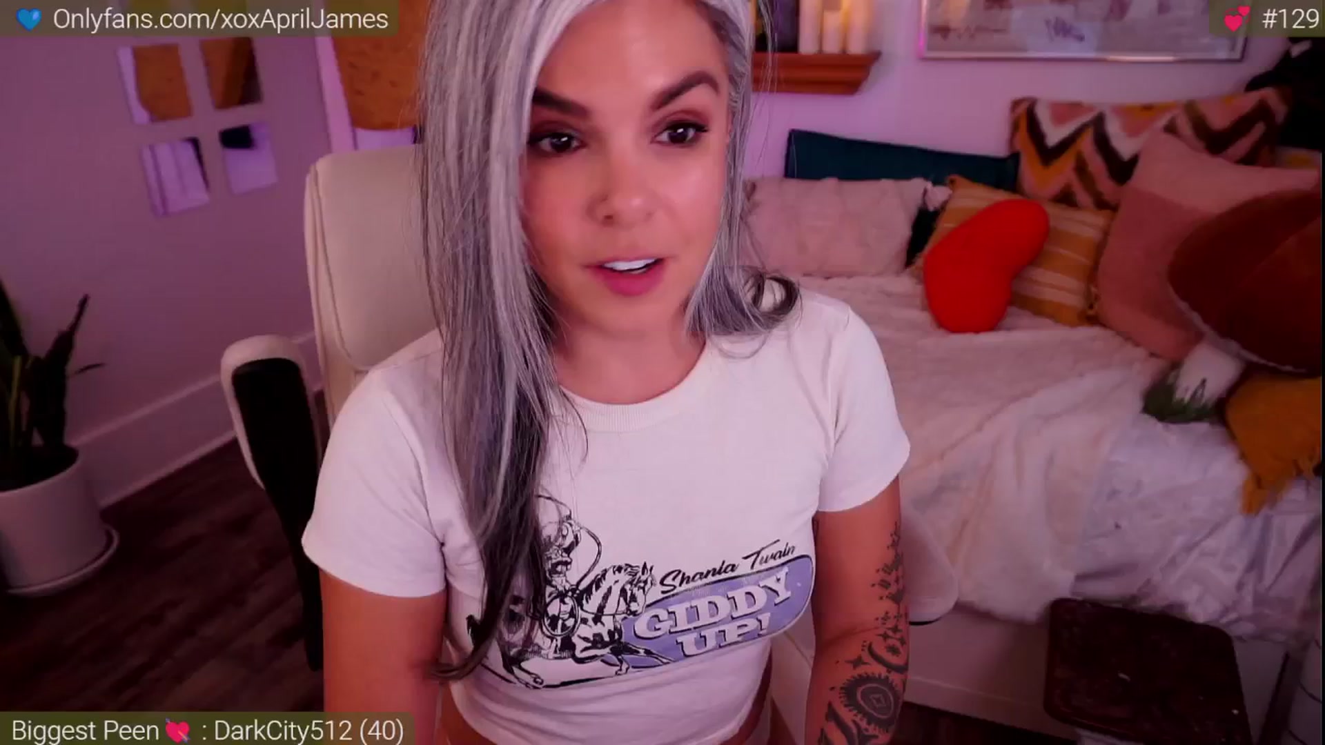 Gallery image thumbnail from AprilJames's myfreecams stream on, 11/04/2024, 22:27 image 8 of 20