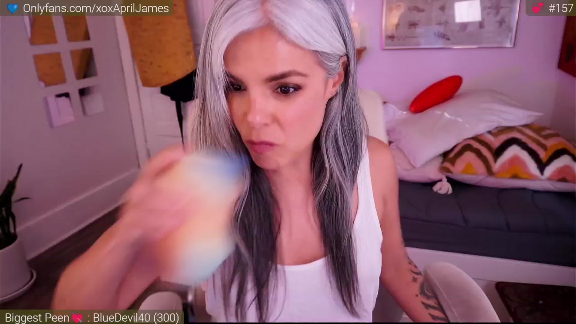 Gallery image thumbnail from AprilJames's myfreecams stream on, 11/28/2024, 24:06 image 5 of 20