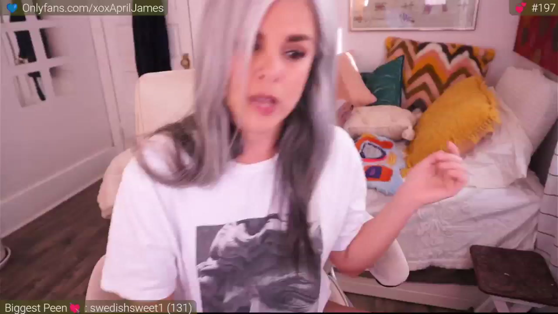 Gallery image thumbnail from AprilJames's myfreecams stream on, 11/30/2024, 23:43 image 12 of 20