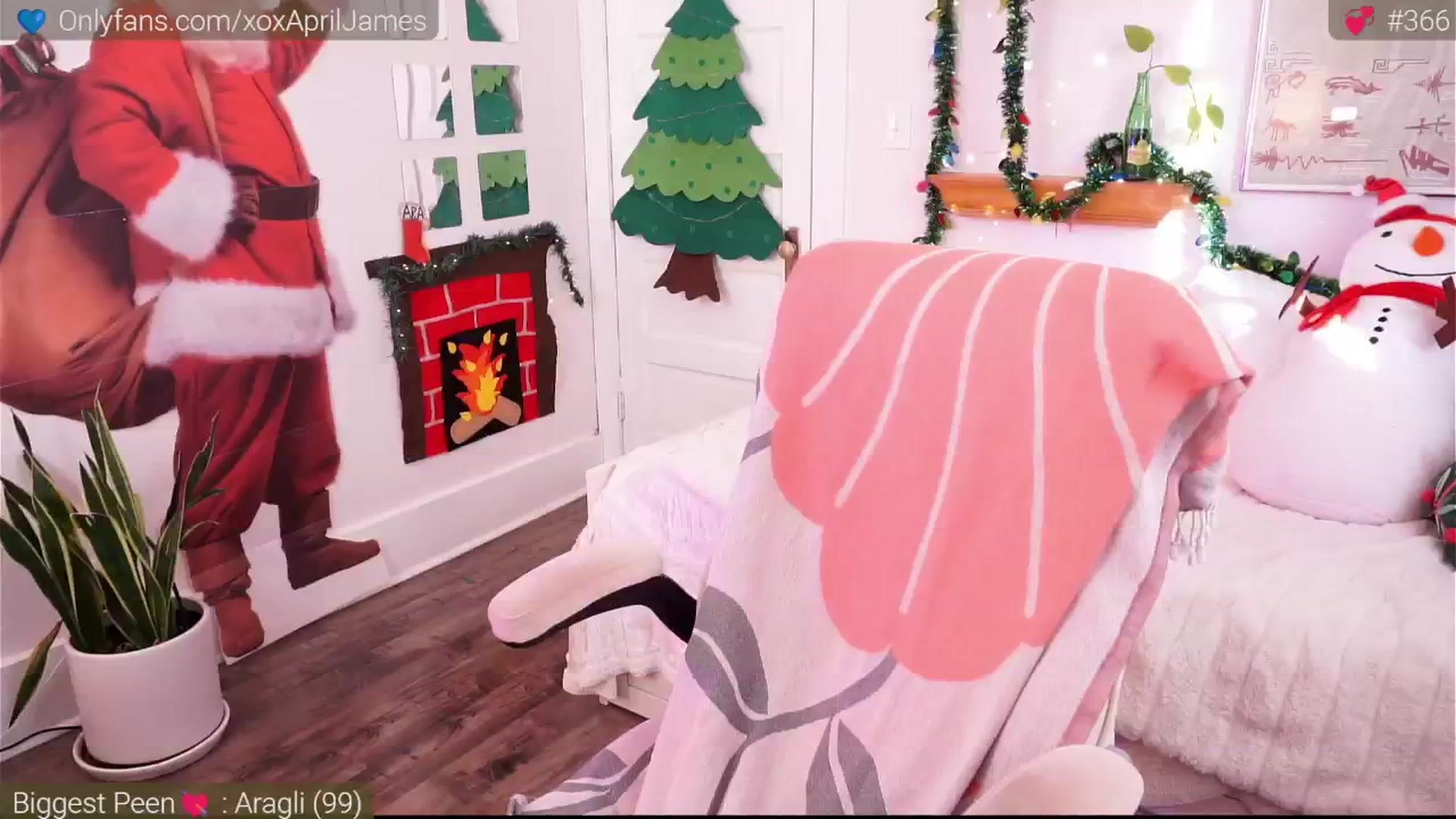 Gallery image thumbnail from AprilJames's myfreecams stream on, 12/01/2024, 22:25 image 16 of 20