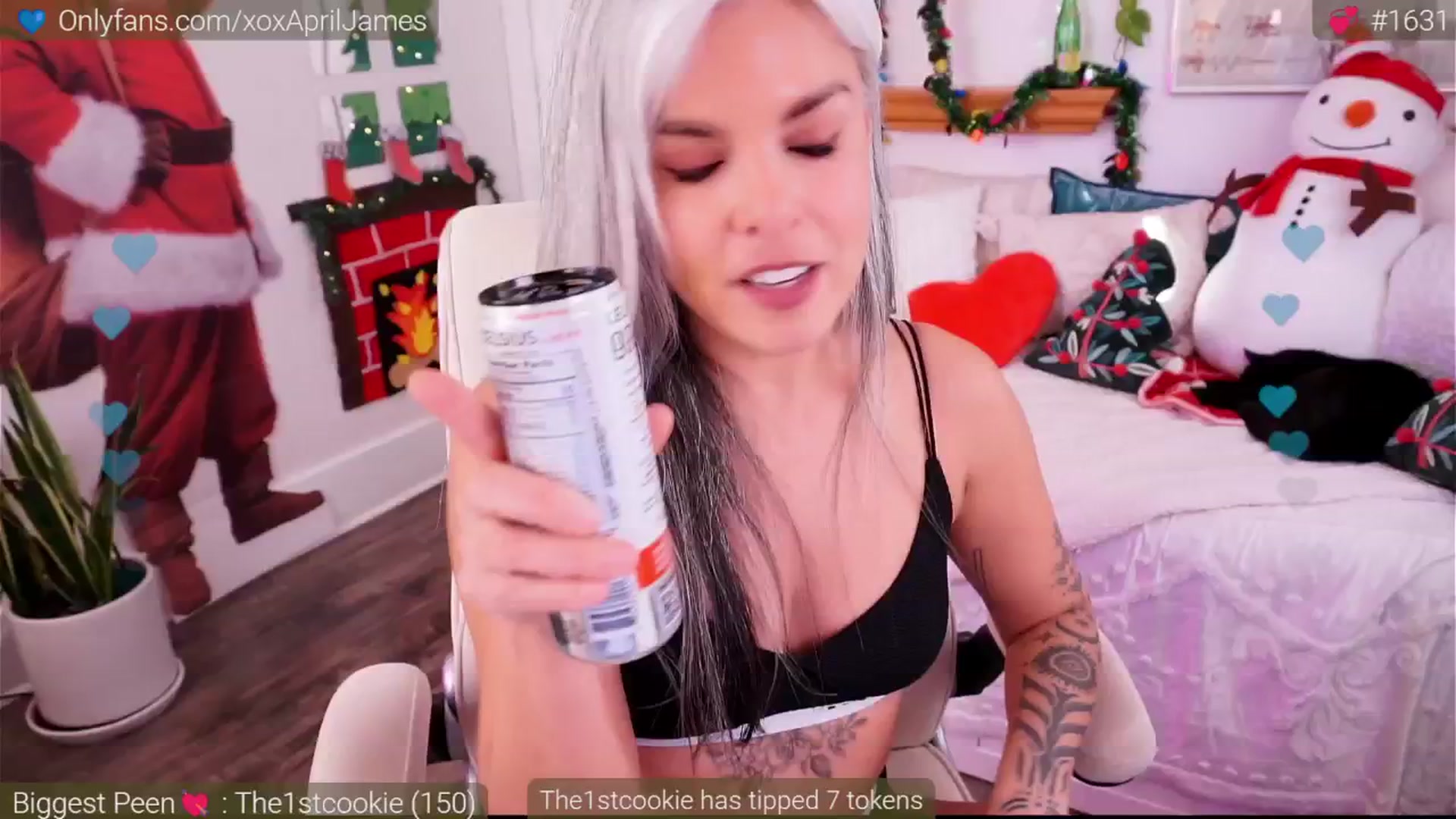 Gallery image thumbnail from AprilJames's myfreecams stream on, 12/05/2024, 24:05 image 5 of 20